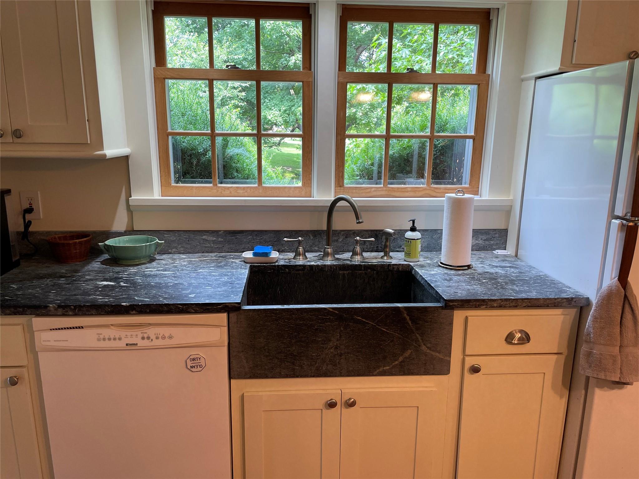 #7 photo, 101 County Route 19, Hudson , NY 12541