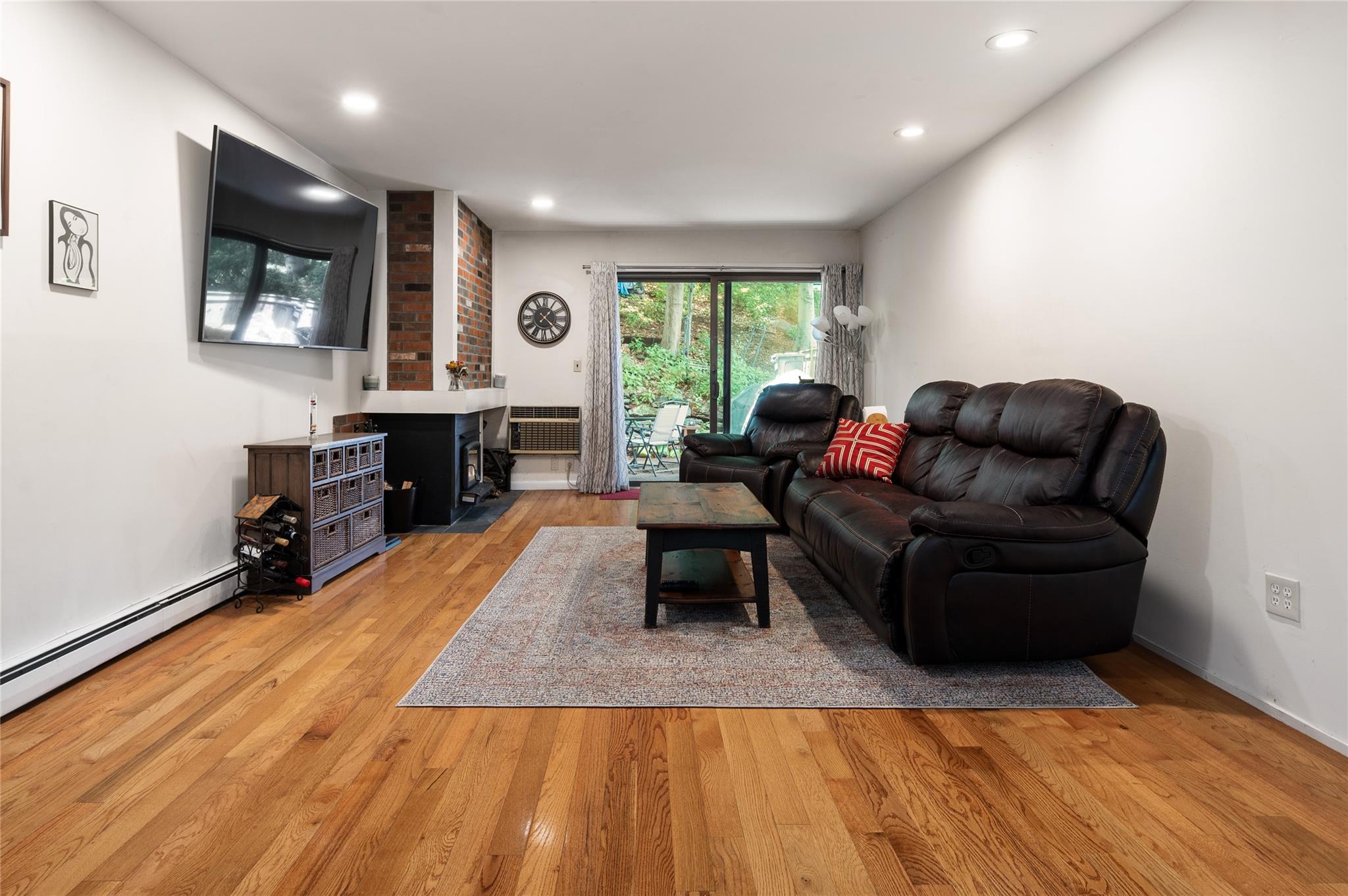 #14 photo, 26 Round Hill Road, Dobbs Ferry , NY 10522