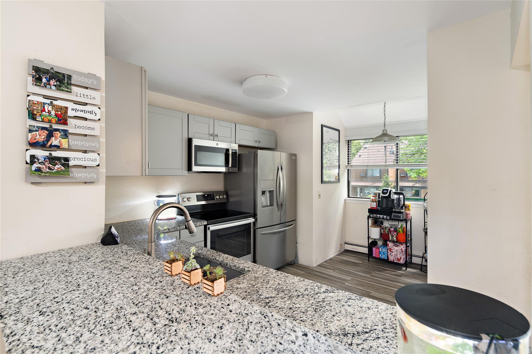 #6 photo, 26 Round Hill Road, Dobbs Ferry , NY 10522