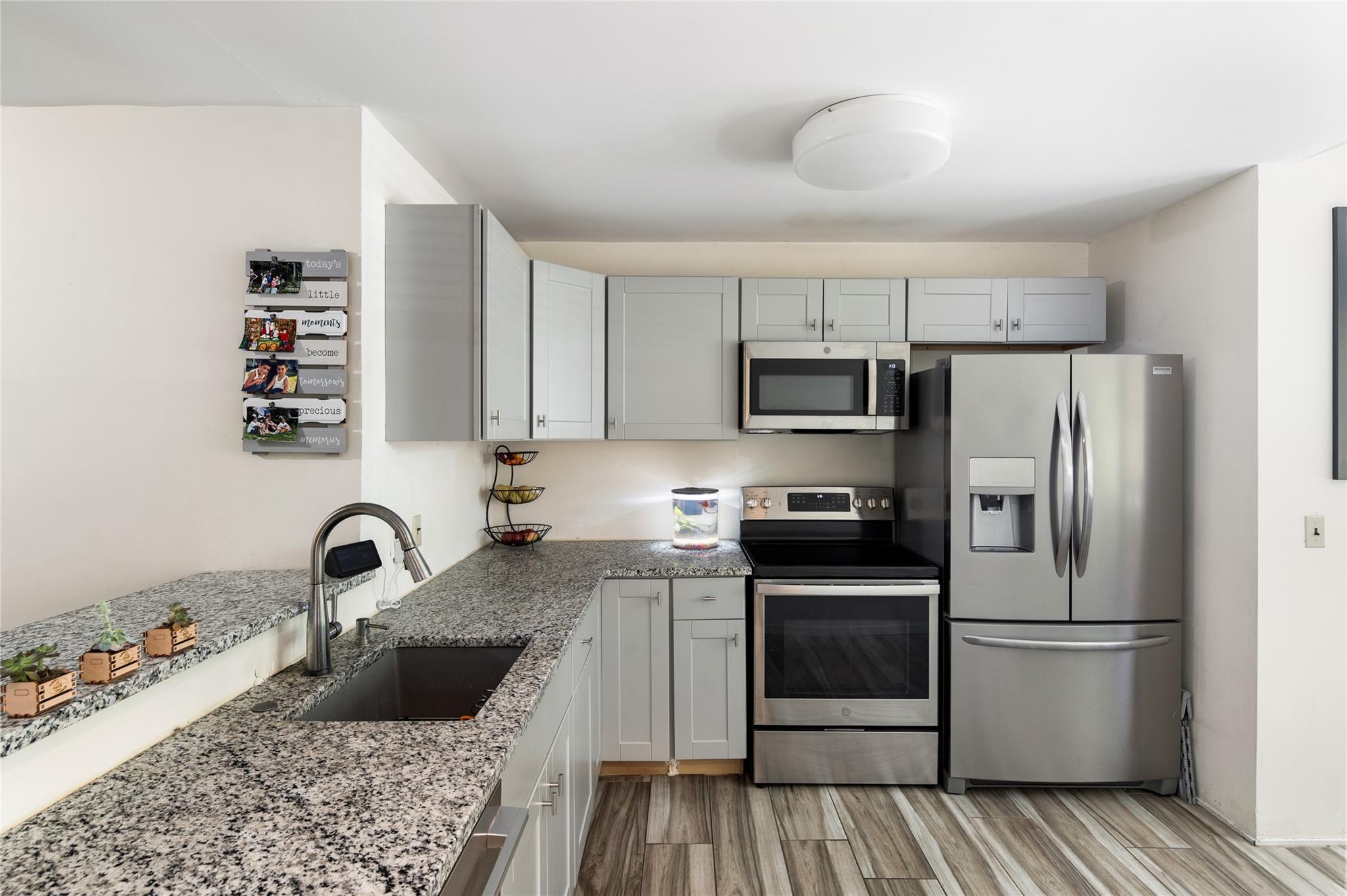 #7 photo, 26 Round Hill Road, Dobbs Ferry , NY 10522