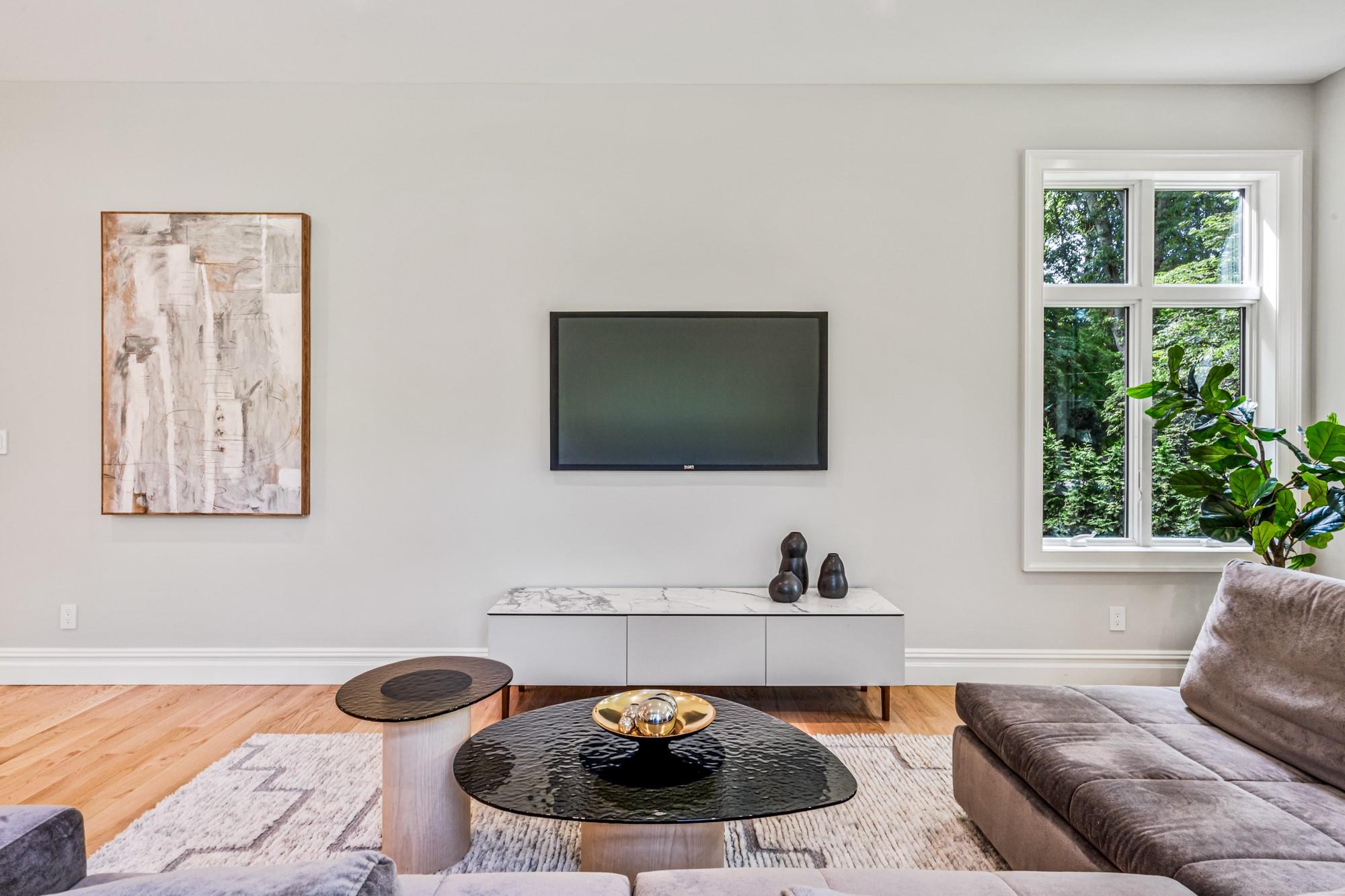 #19 photo, 199E W Shore Road, Great Neck , NY 11024