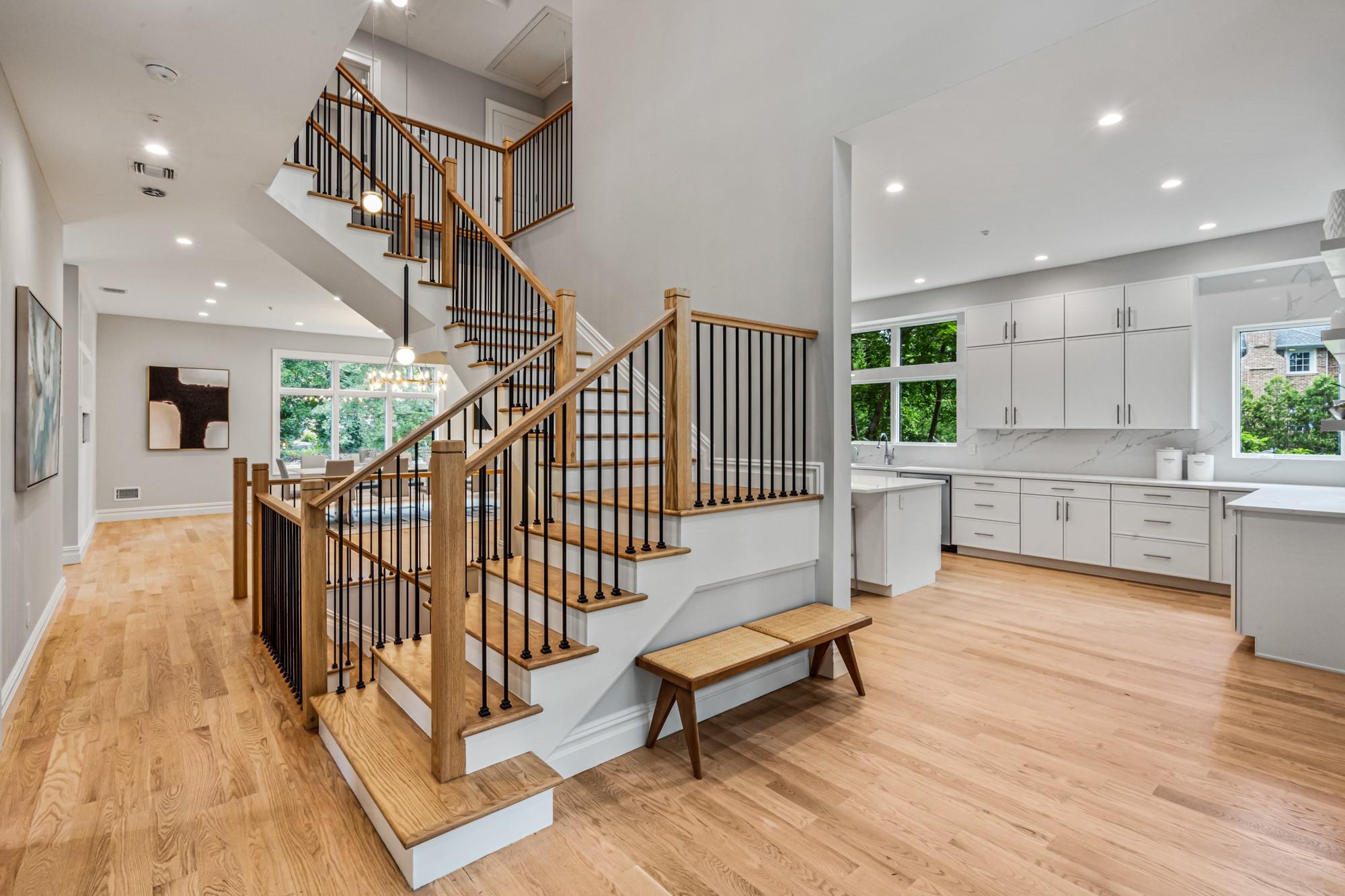 #4 photo, 199E W Shore Road, Great Neck , NY 11024