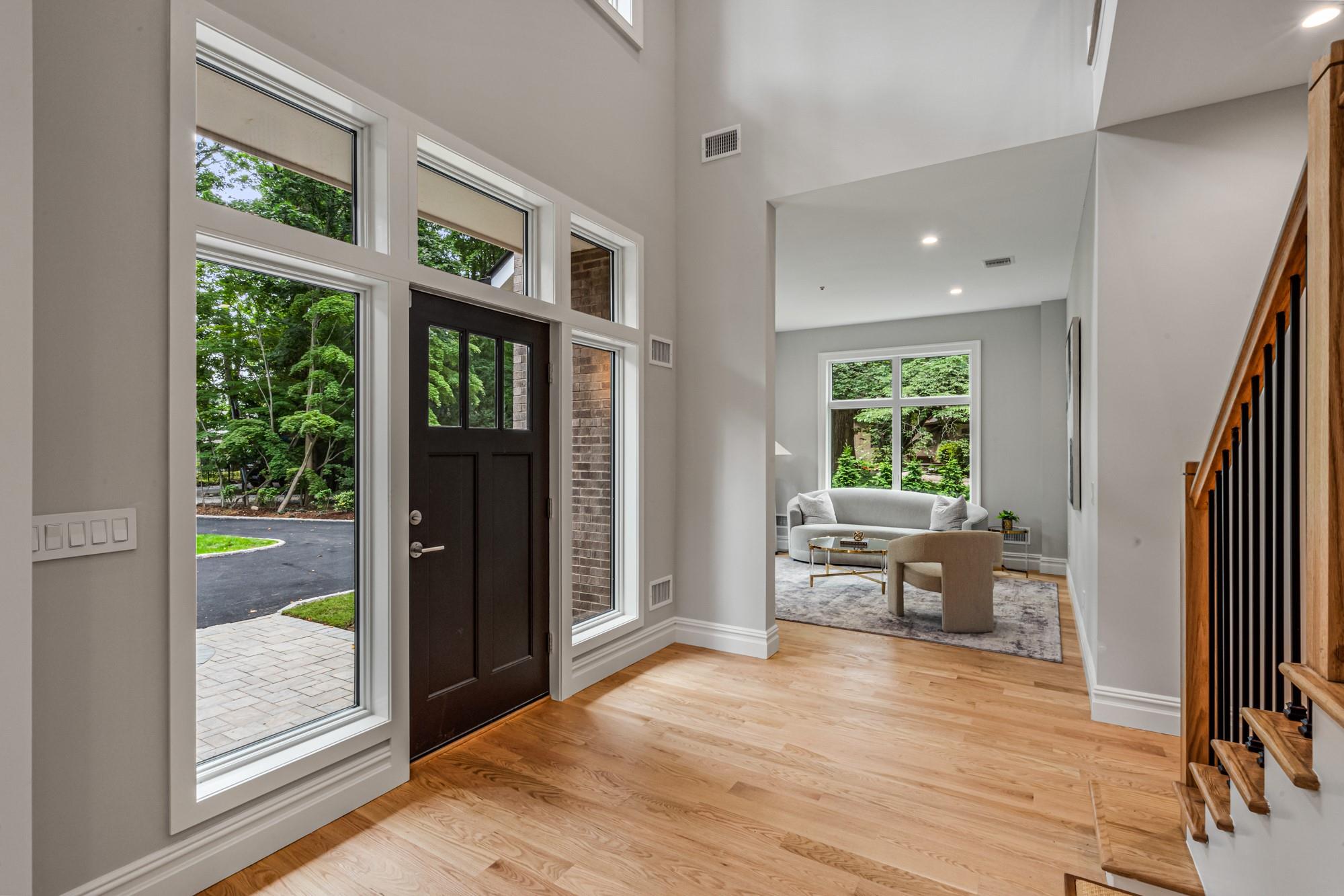 #5 photo, 199E W Shore Road, Great Neck , NY 11024