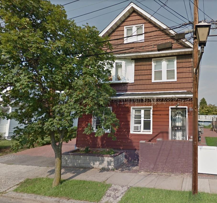 #1 photo, 10 Third Avenue, Garden City Park , NY 11040