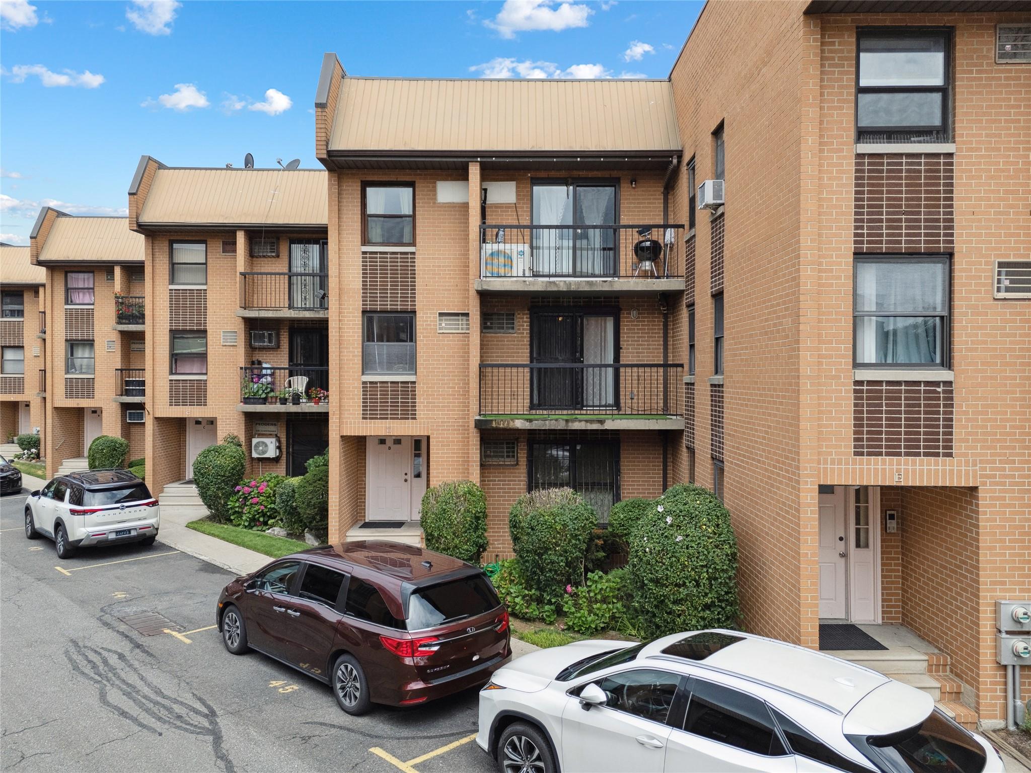 #1 photo, 75-22 Parsons Boulevard, 皇后區 新鮮草原 Fresh Meadows , NY 11366