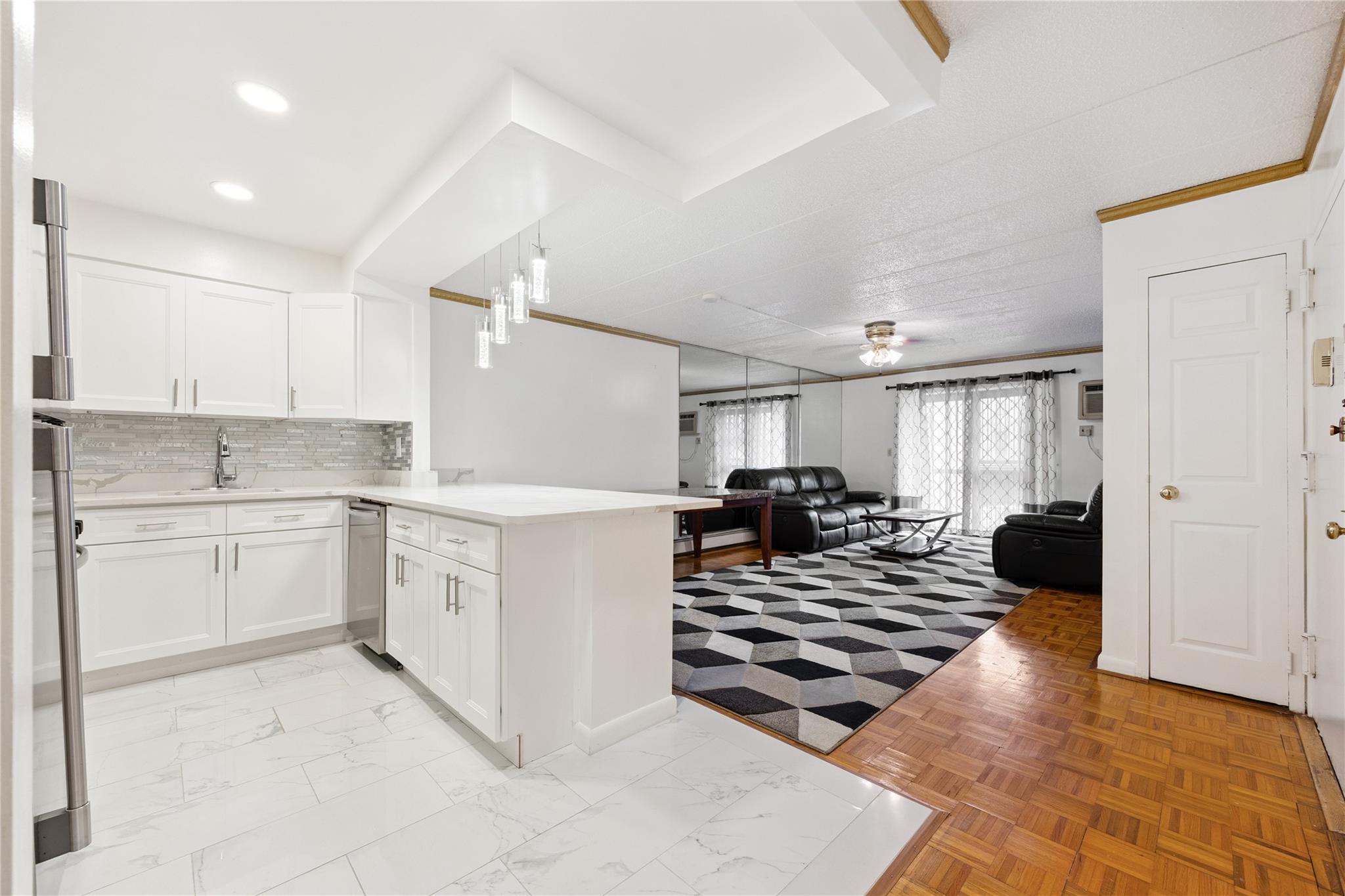 #2 photo, 75-22 Parsons Boulevard, クイーンズ区 Fresh Meadows , NY 11366