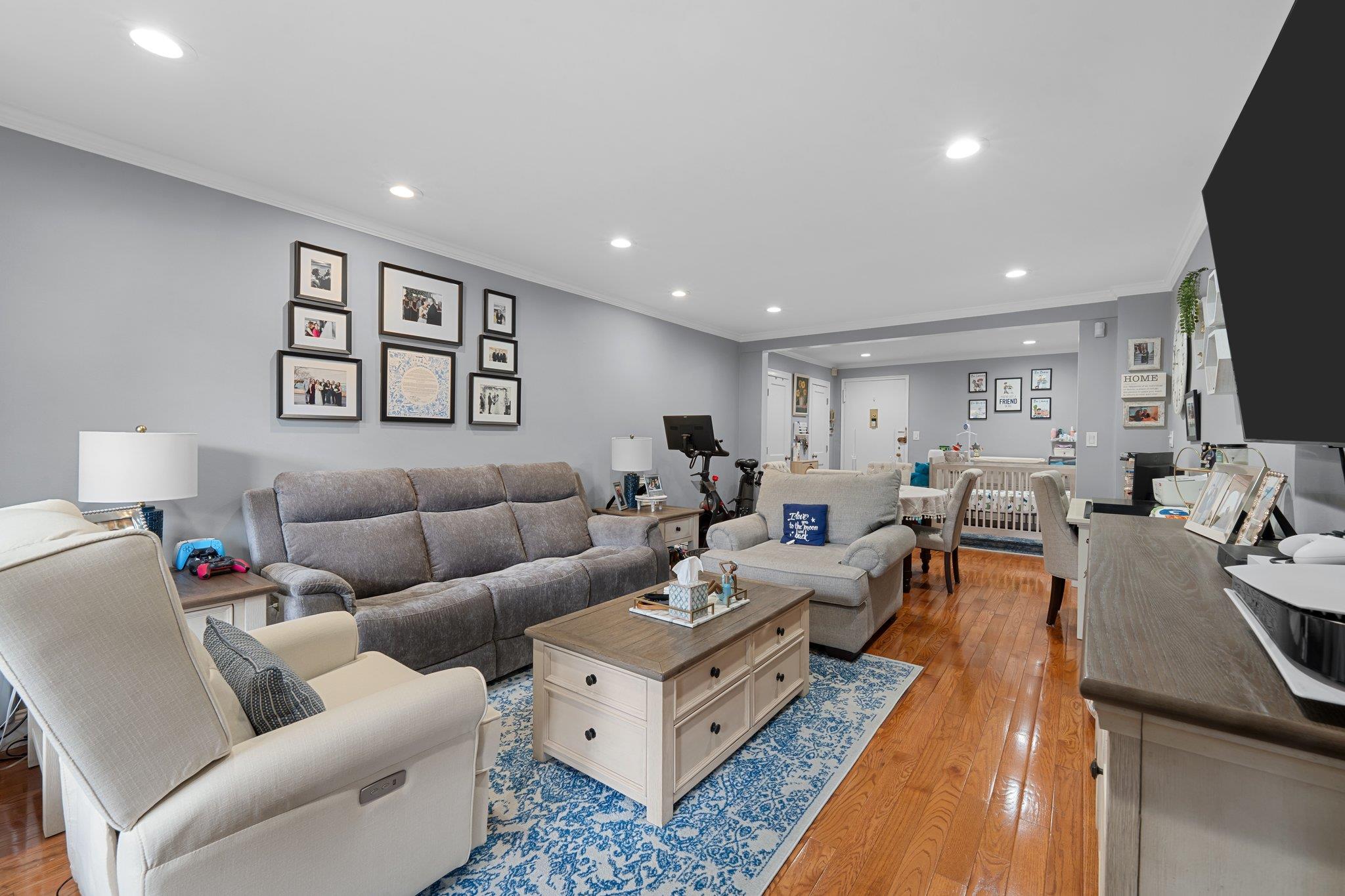 #1 photo, 35 Knightsbridge Road Road, 長島 大頸 Great Neck , NY 11021