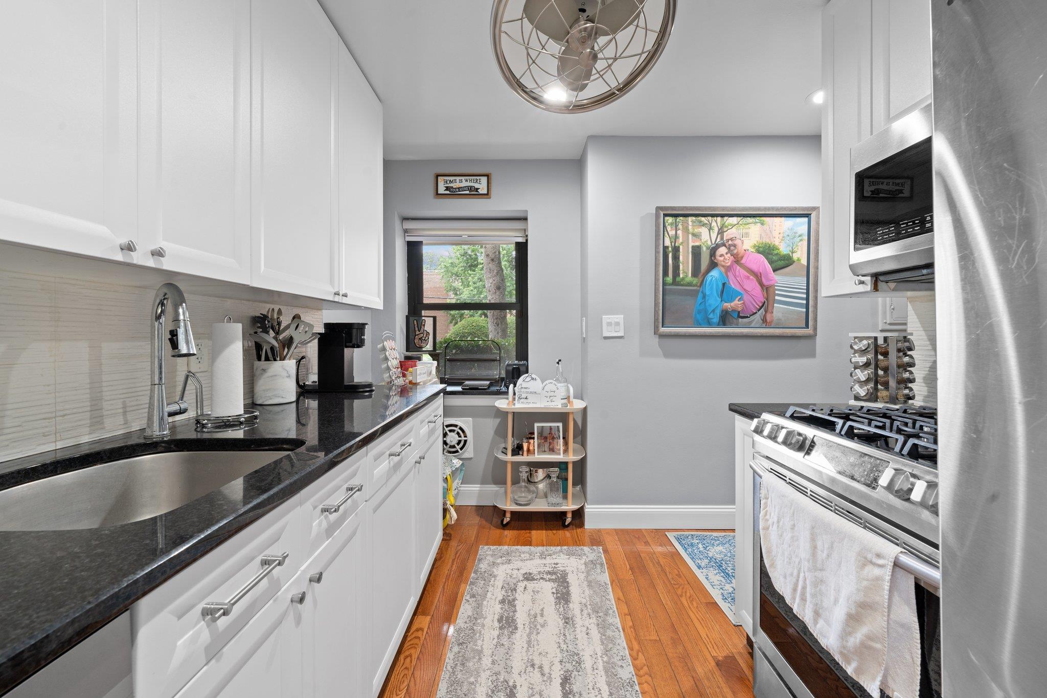 #15 photo, 35 Knightsbridge Road Road, Great Neck , NY 11021