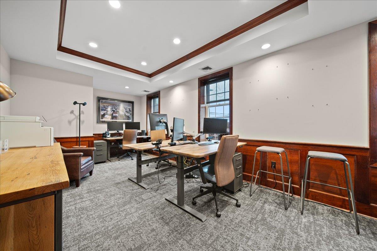 #1 photo, 21 Greene Avenue, サフォーク郡 Amityville , NY 11701