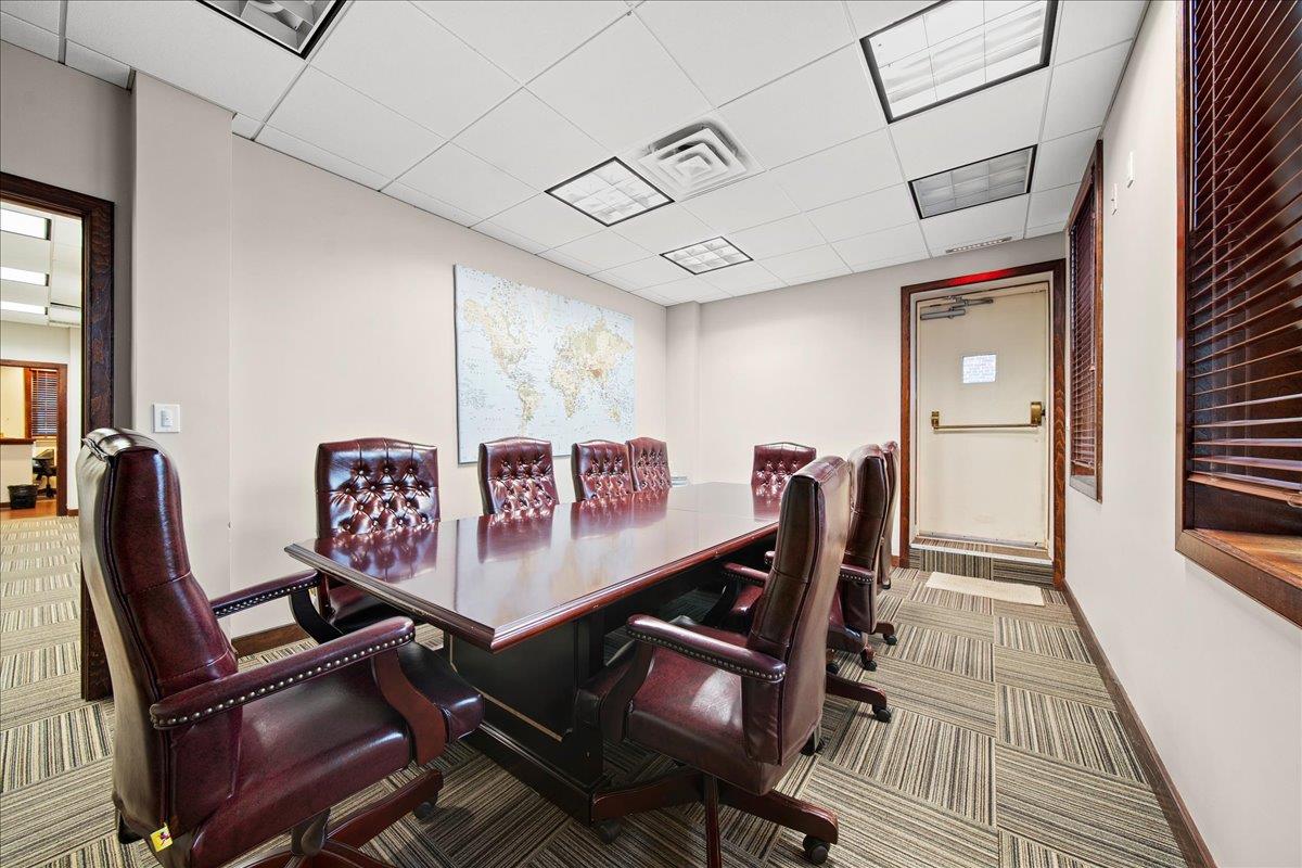 #10 photo, 21 Greene Avenue, サフォーク郡 Amityville , NY 11701