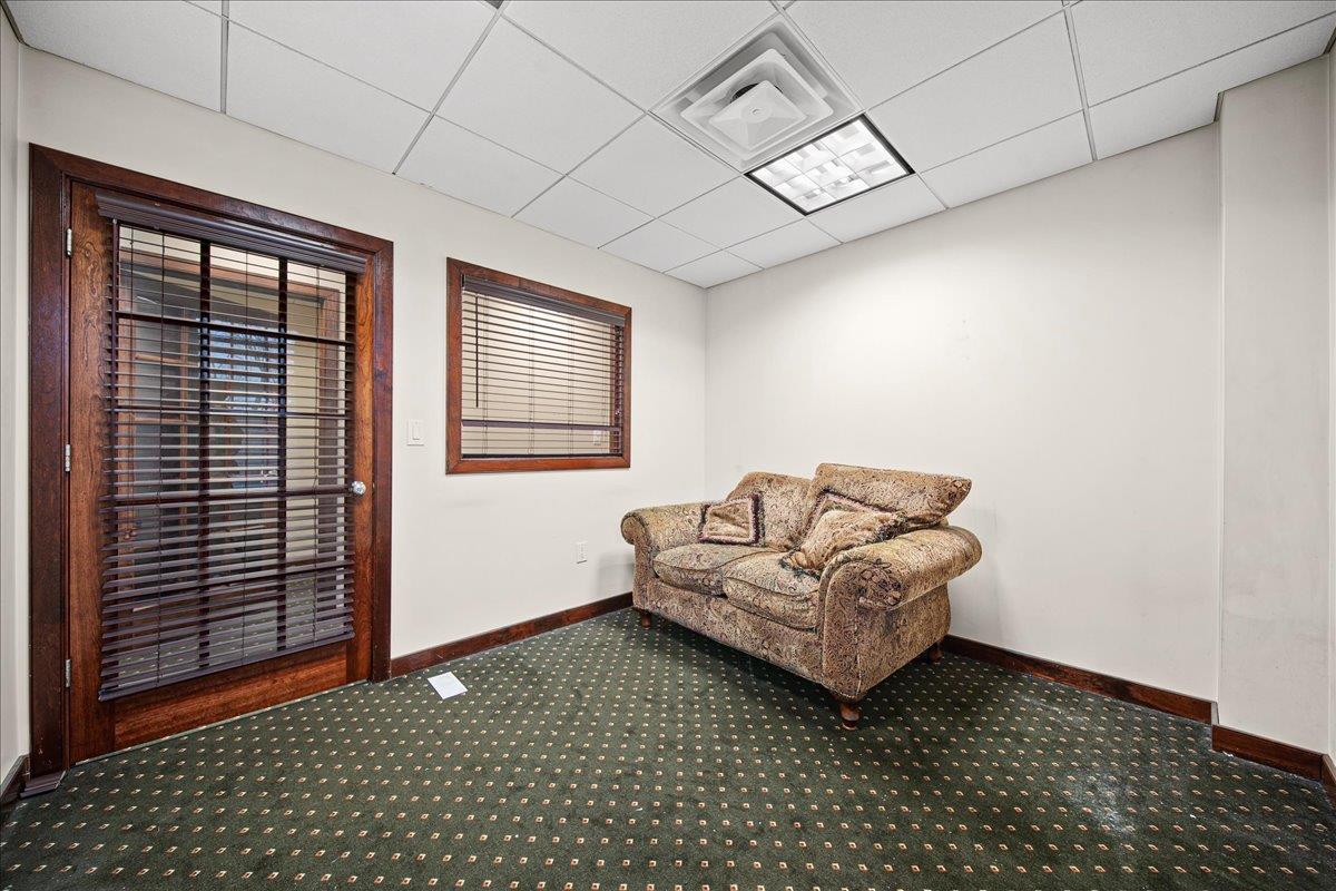 #8 photo, 21 Greene Avenue, サフォーク郡 Amityville , NY 11701