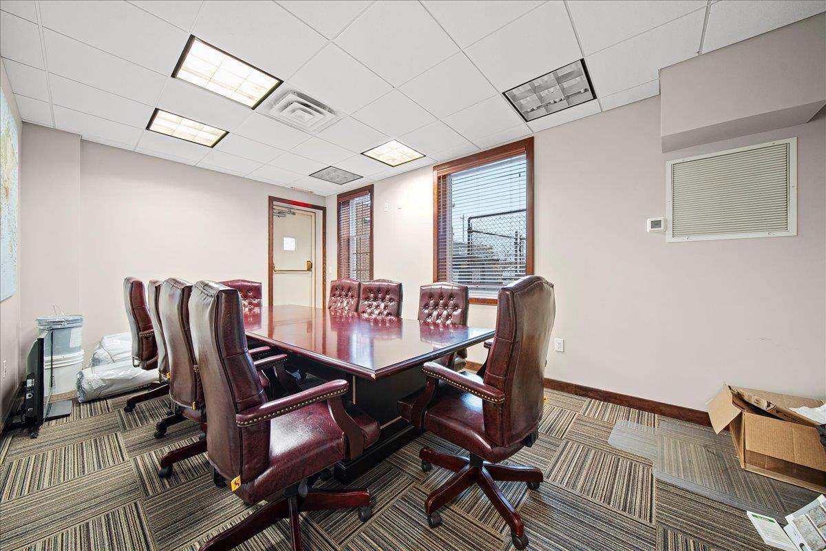 #9 photo, 21 Greene Avenue, サフォーク郡 Amityville , NY 11701