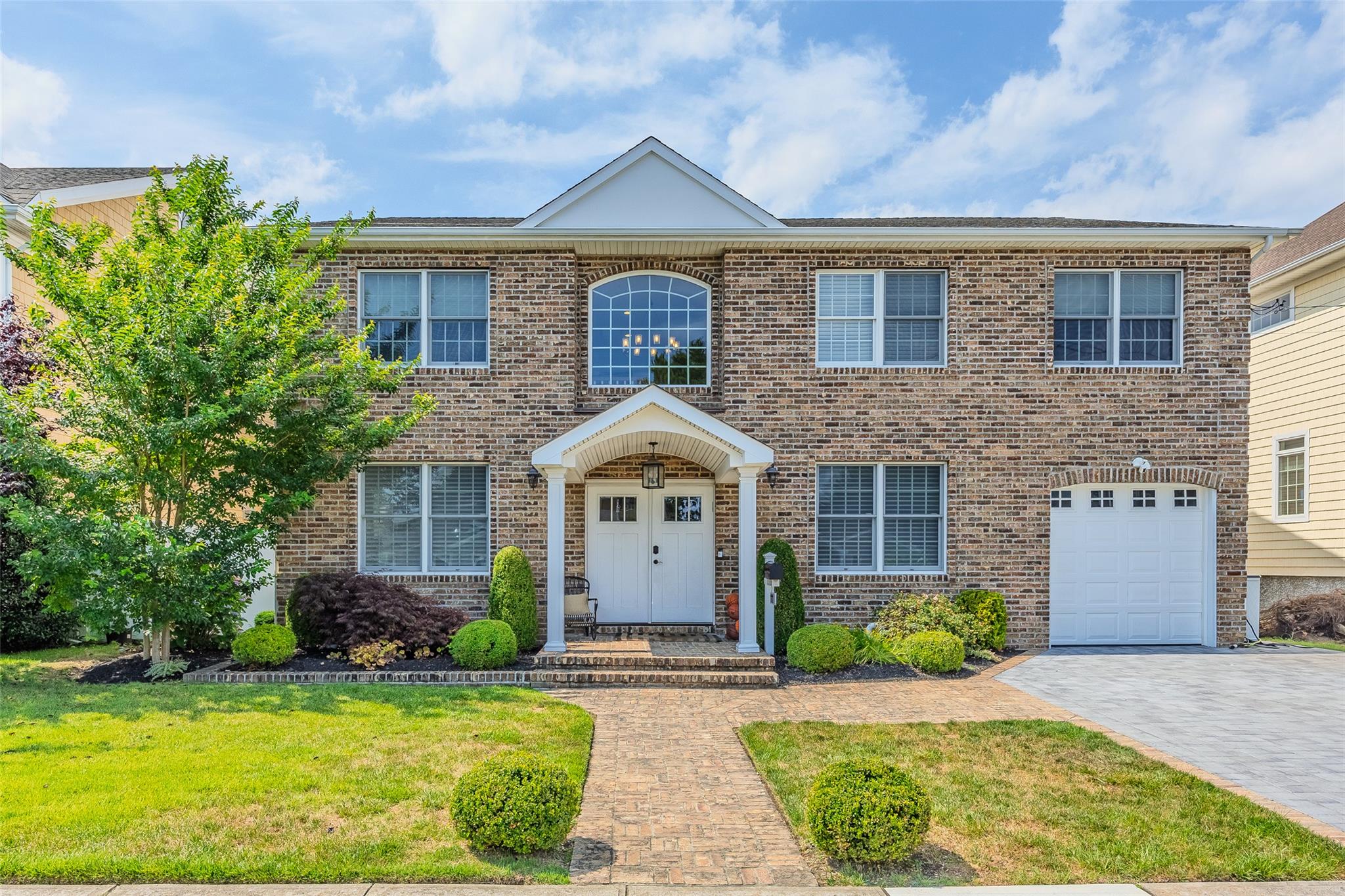 #1 photo, 111 Hampton Way, 長島 Merrick , NY 11566