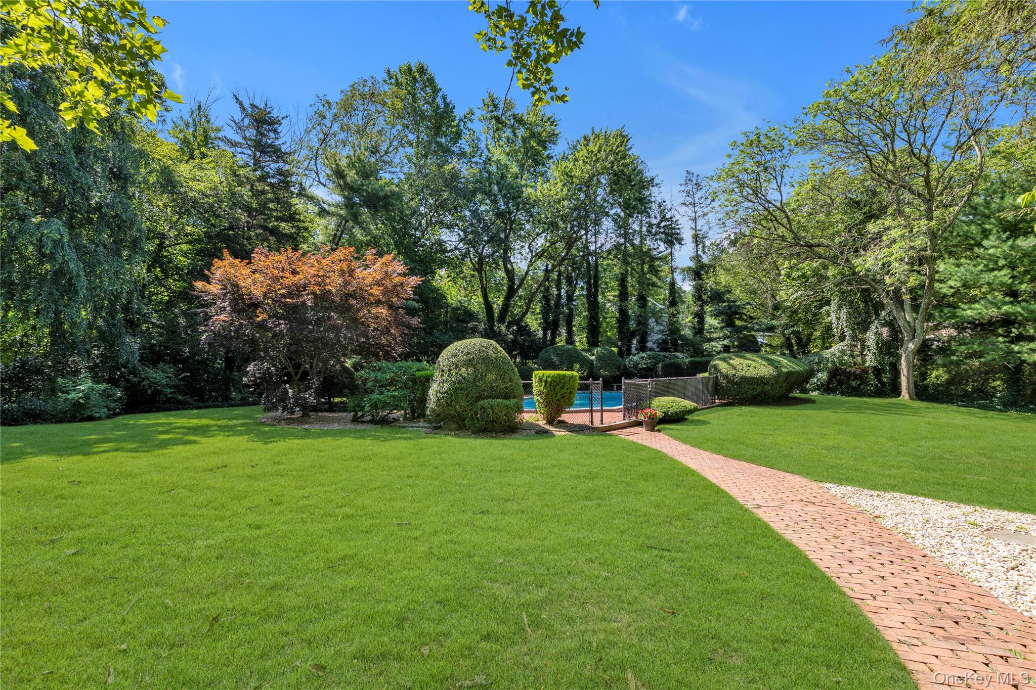 #8 photo, 8 Lisa Drive, サフォーク郡 Dix Hills , NY 11746