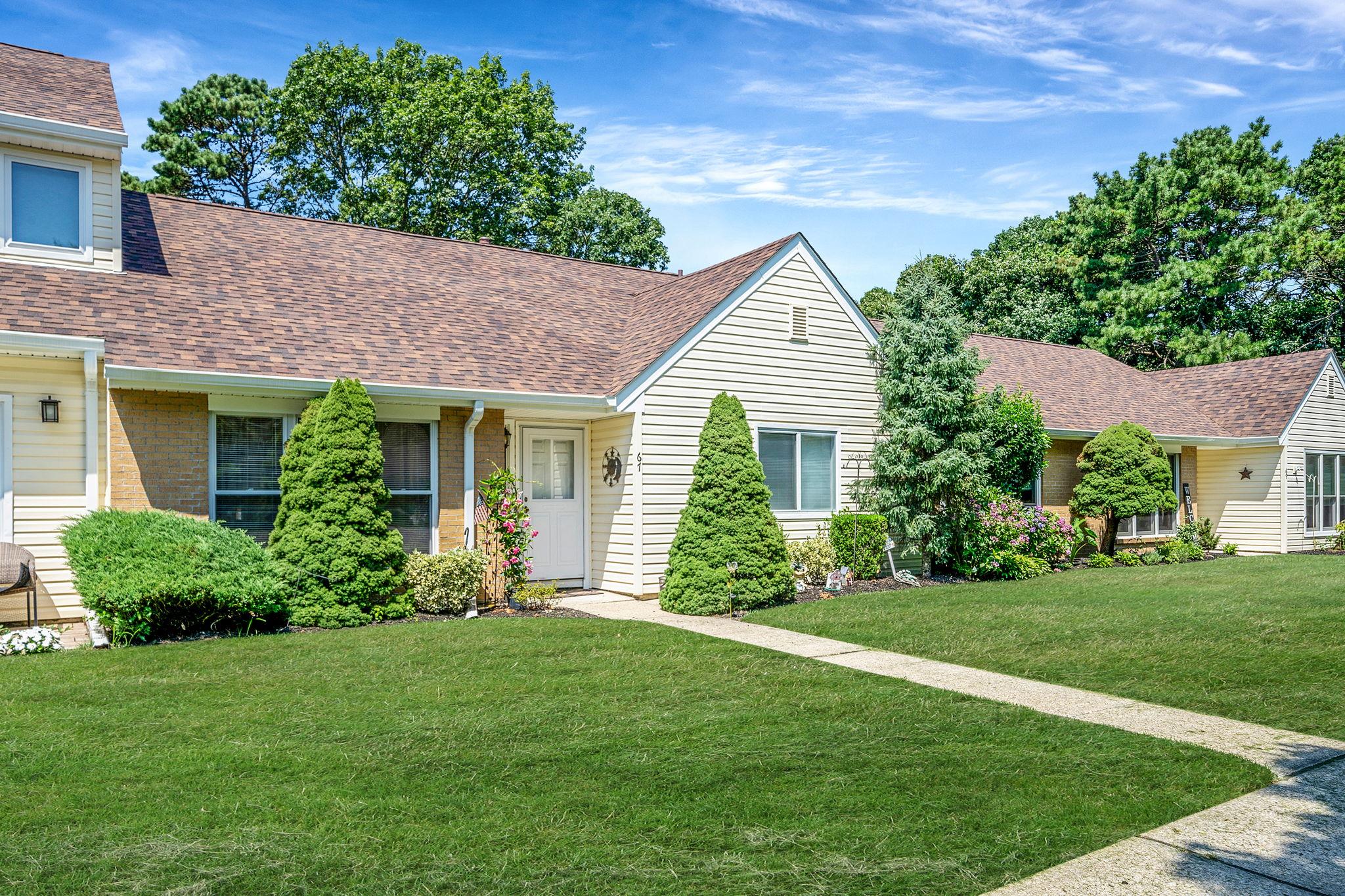 #1 photo, 67 Crescent Circle, 東長島 Holbrook , NY 11741