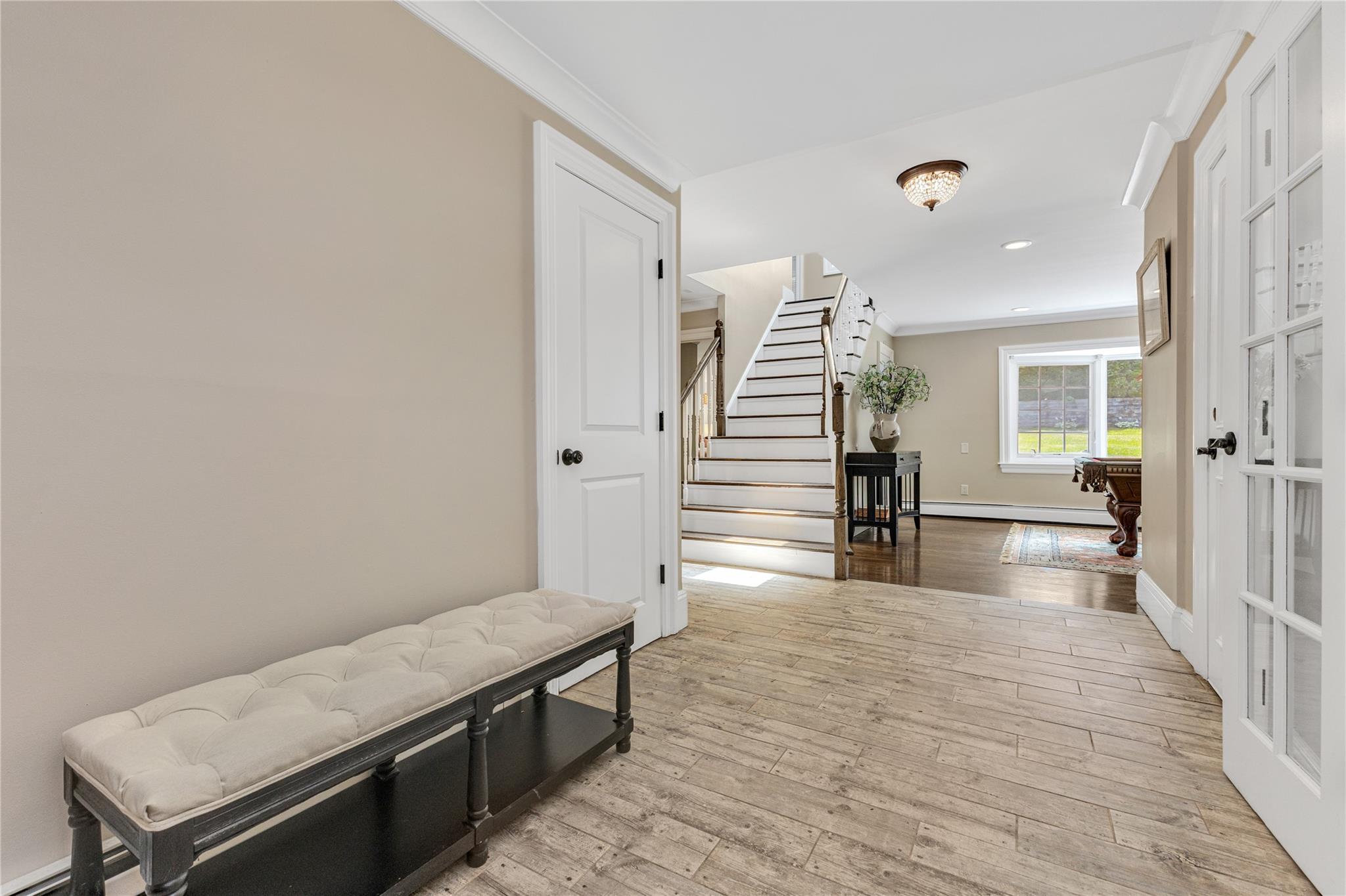 #9 photo, 12 Overhill Lane, Roslyn , NY 11576