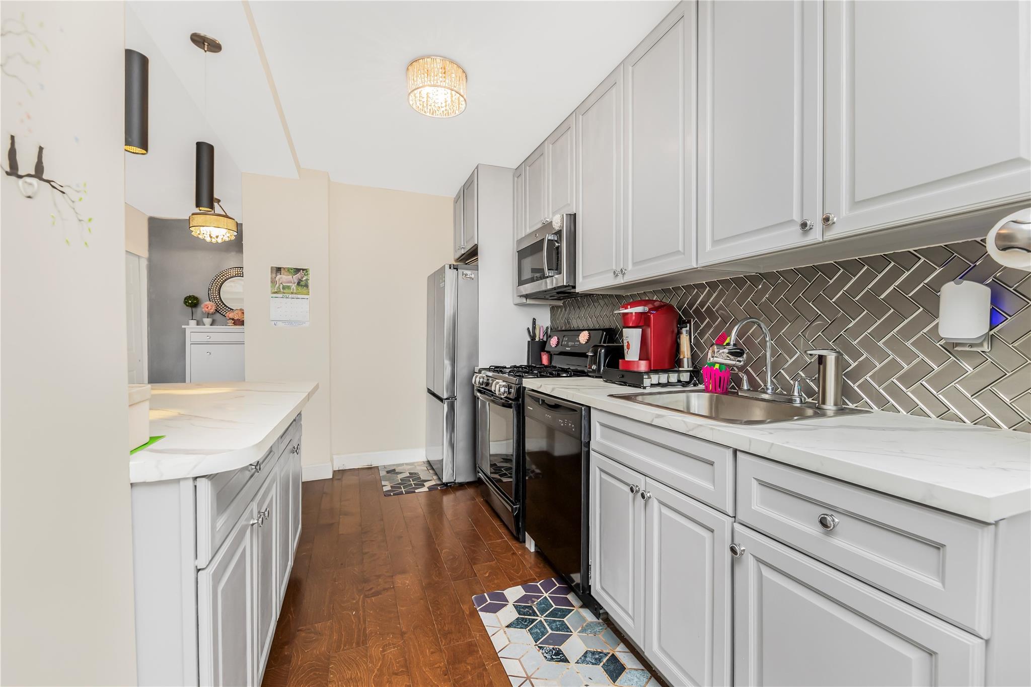 #5 photo, 825 Morrison Avenue, ブロンクス区 Bronx , NY 10473