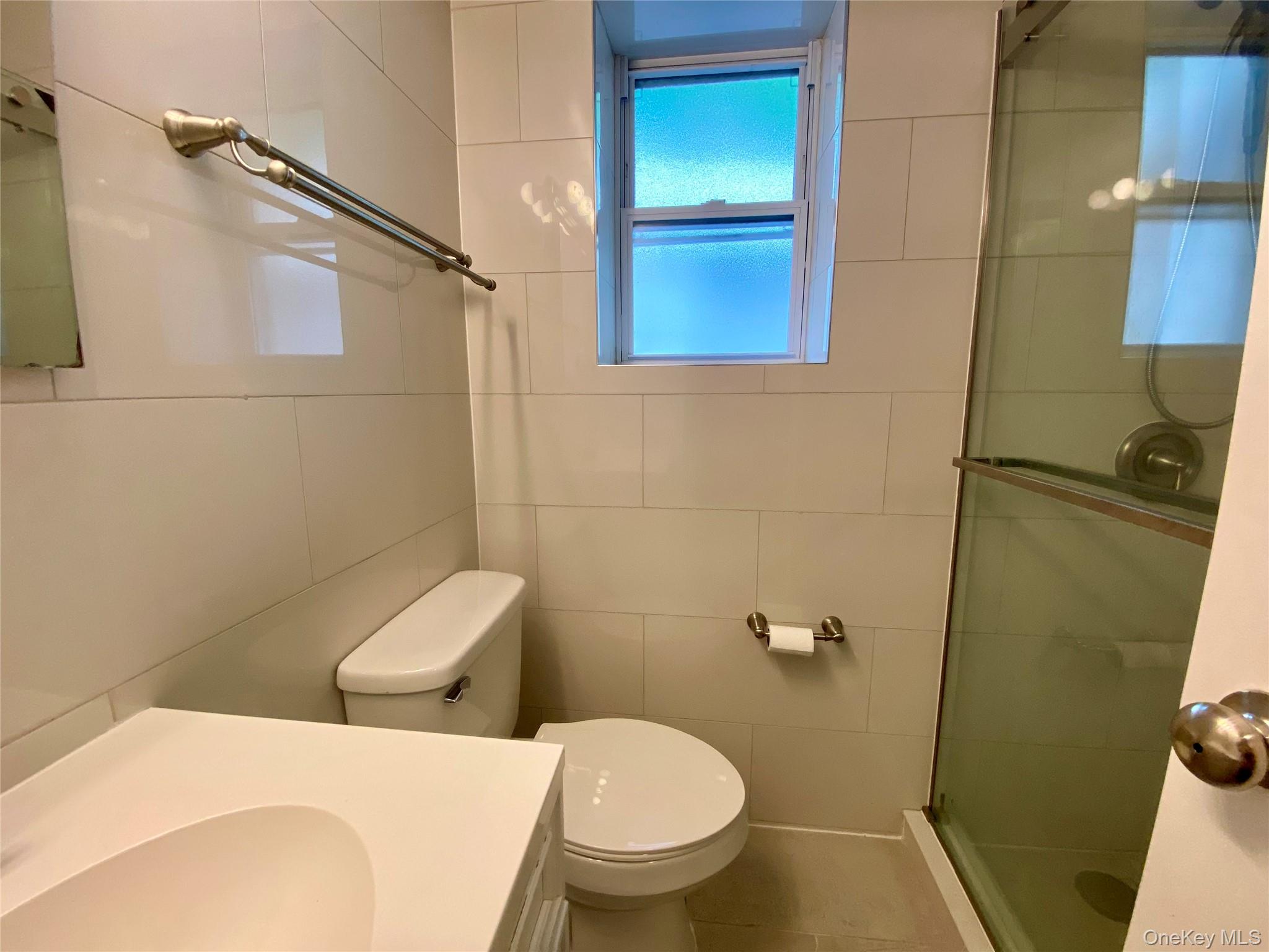 #10 photo, 273 W 254th Street, ブロンクス区 Bronx , NY 10471