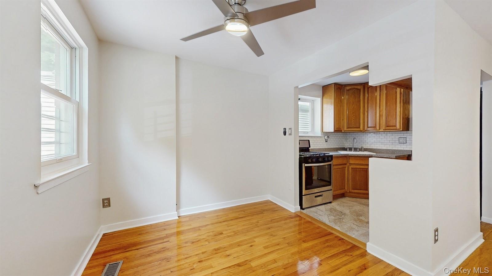 #3 photo, 273 W 254th Street, ブロンクス区 Bronx , NY 10471