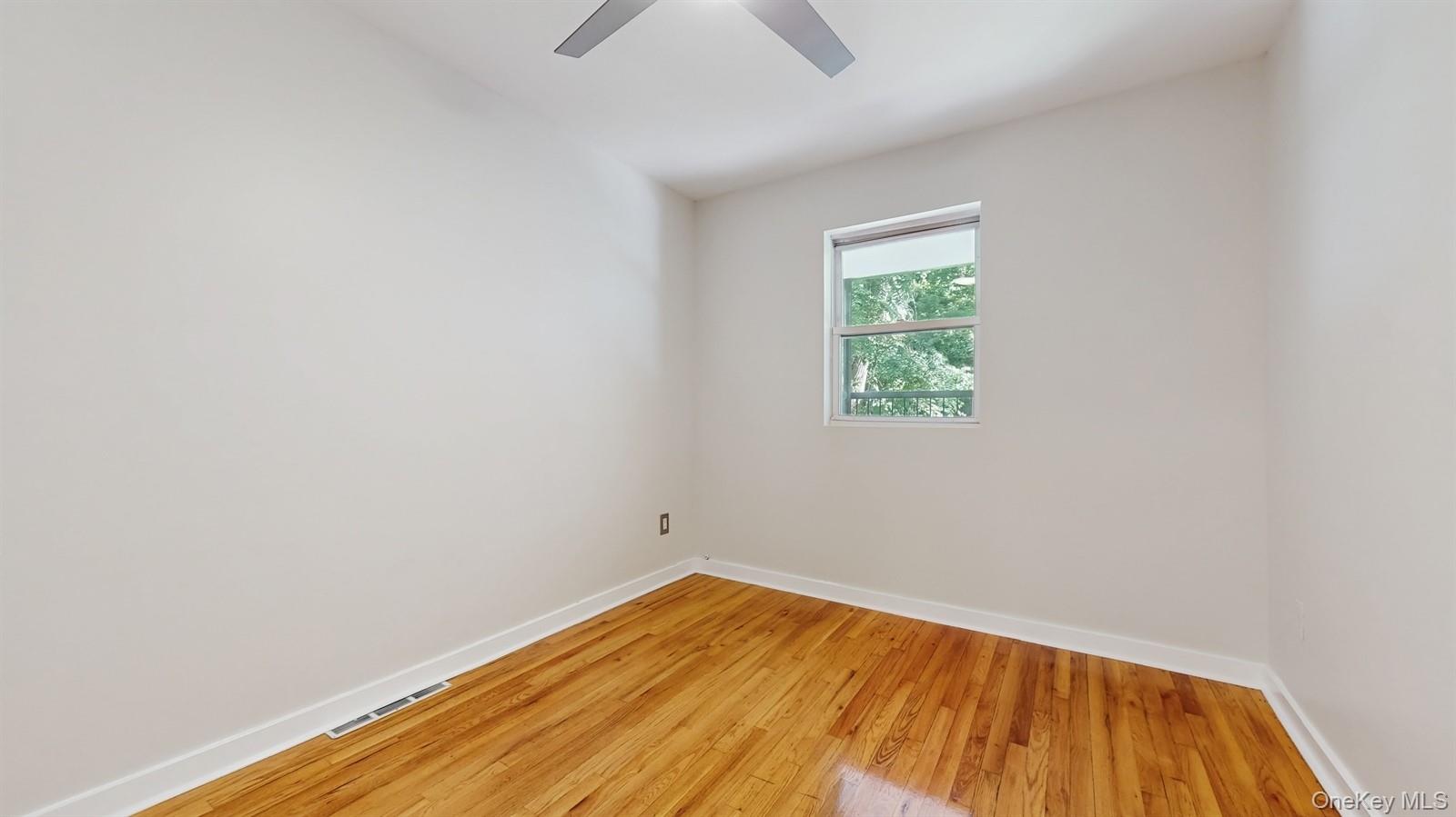 #8 photo, 273 W 254th Street, ブロンクス区 Bronx , NY 10471