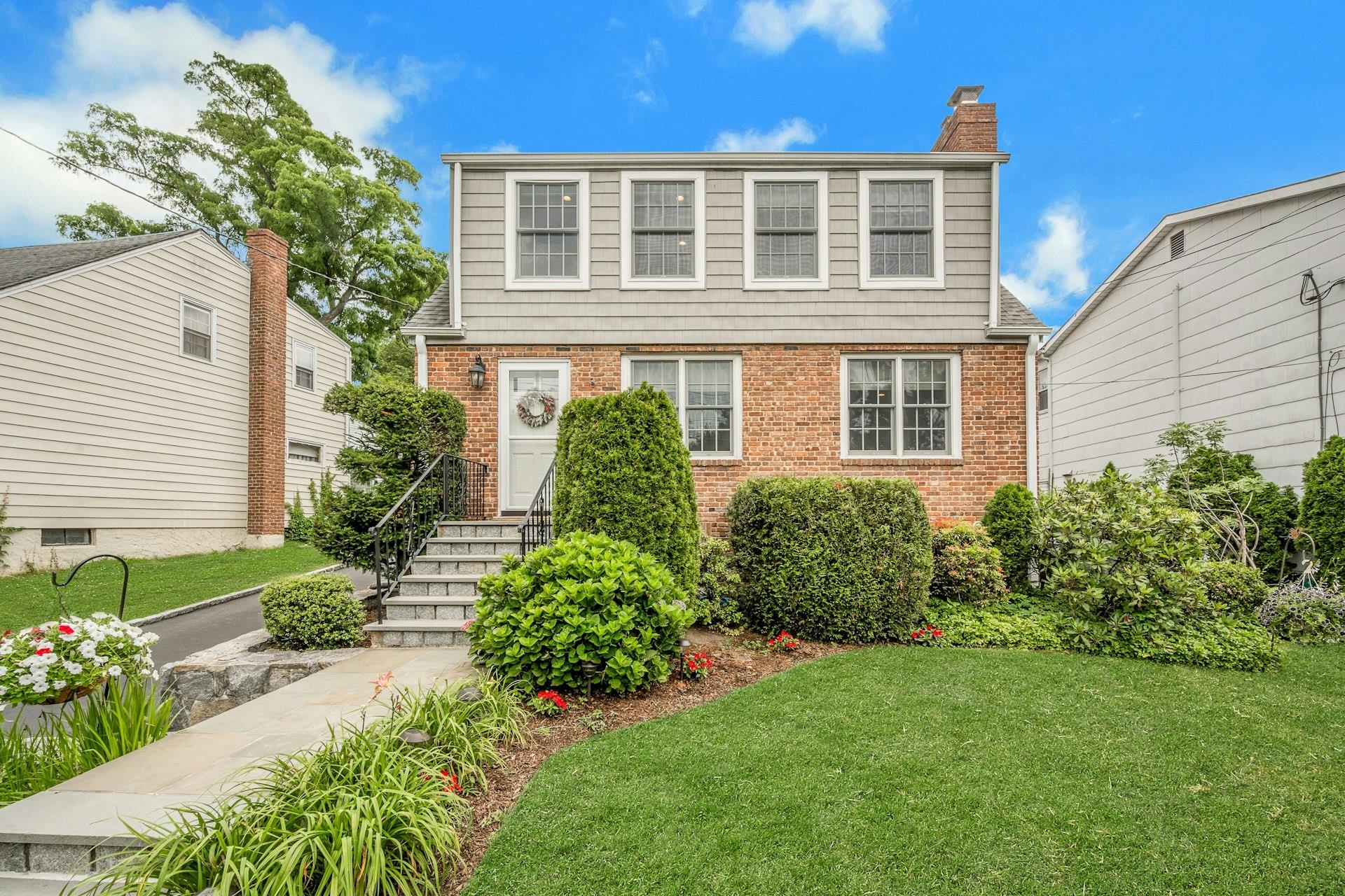 #1 photo, 218 Park Drive, 紐約州 Eastchester , NY 10709