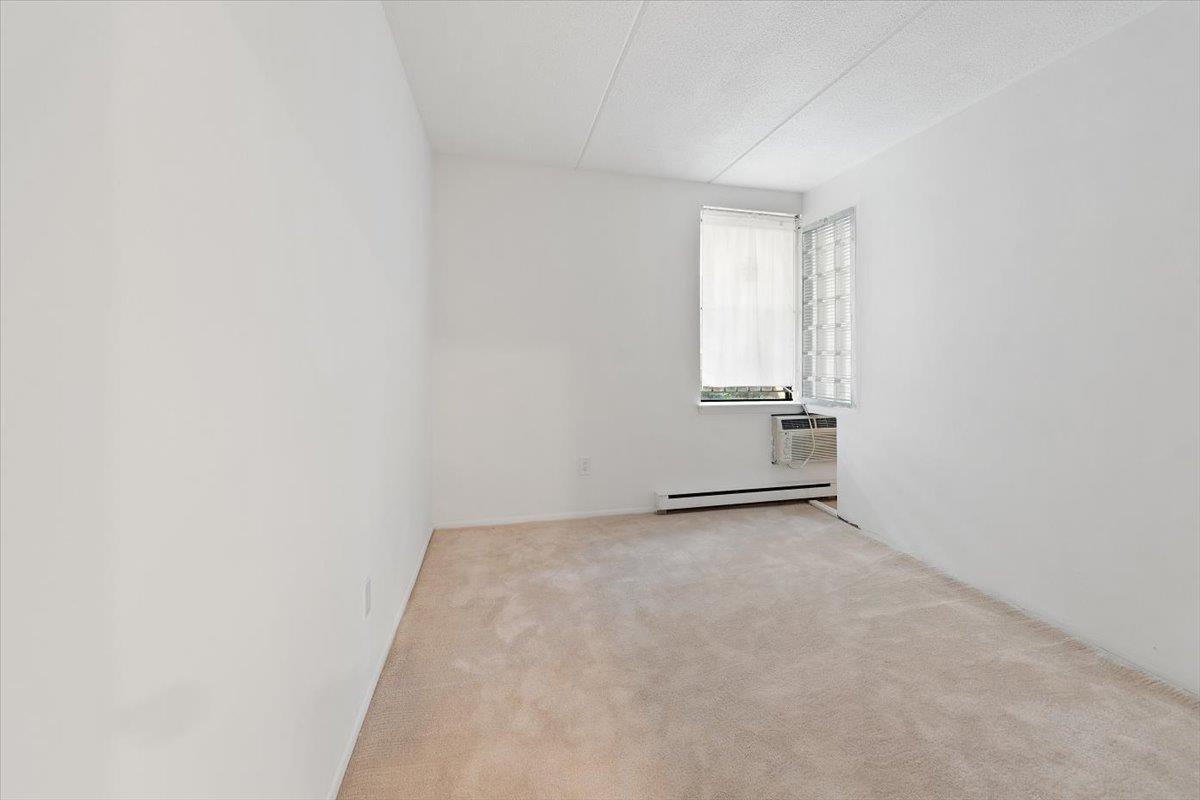 #4 photo, 357 N Broadway, 뉴욕주 Yonkers , NY 10701