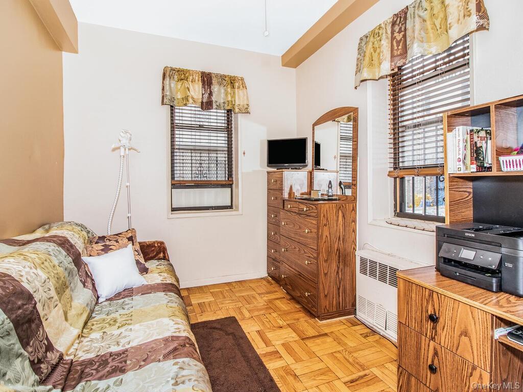 #12 photo, 814 Tilden Street, 브롱크스 Bronx , NY 10467