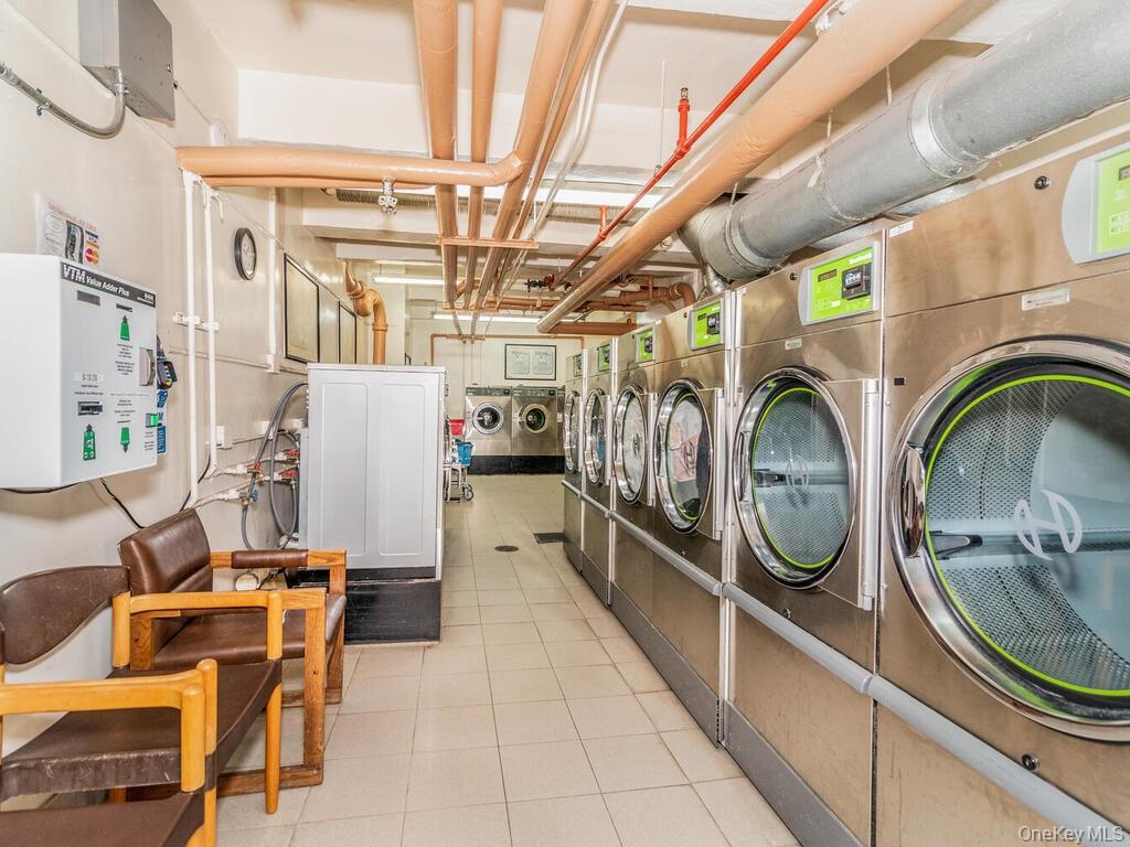 #16 photo, 814 Tilden Street, 브롱크스 Bronx , NY 10467