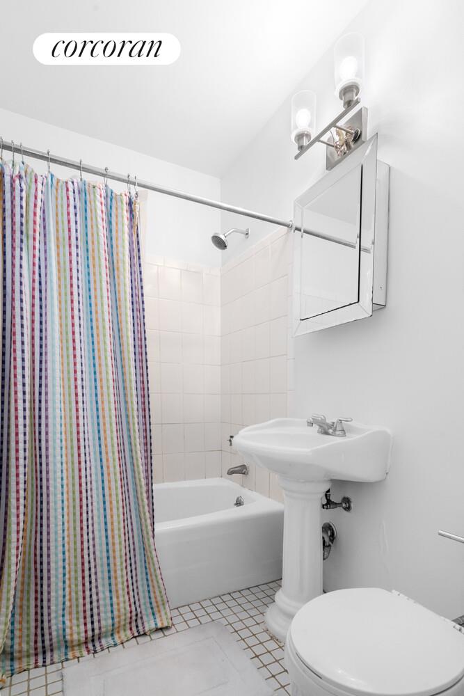 #6 photo, 135 OCEAN Parkway, Kensington , NY 11218