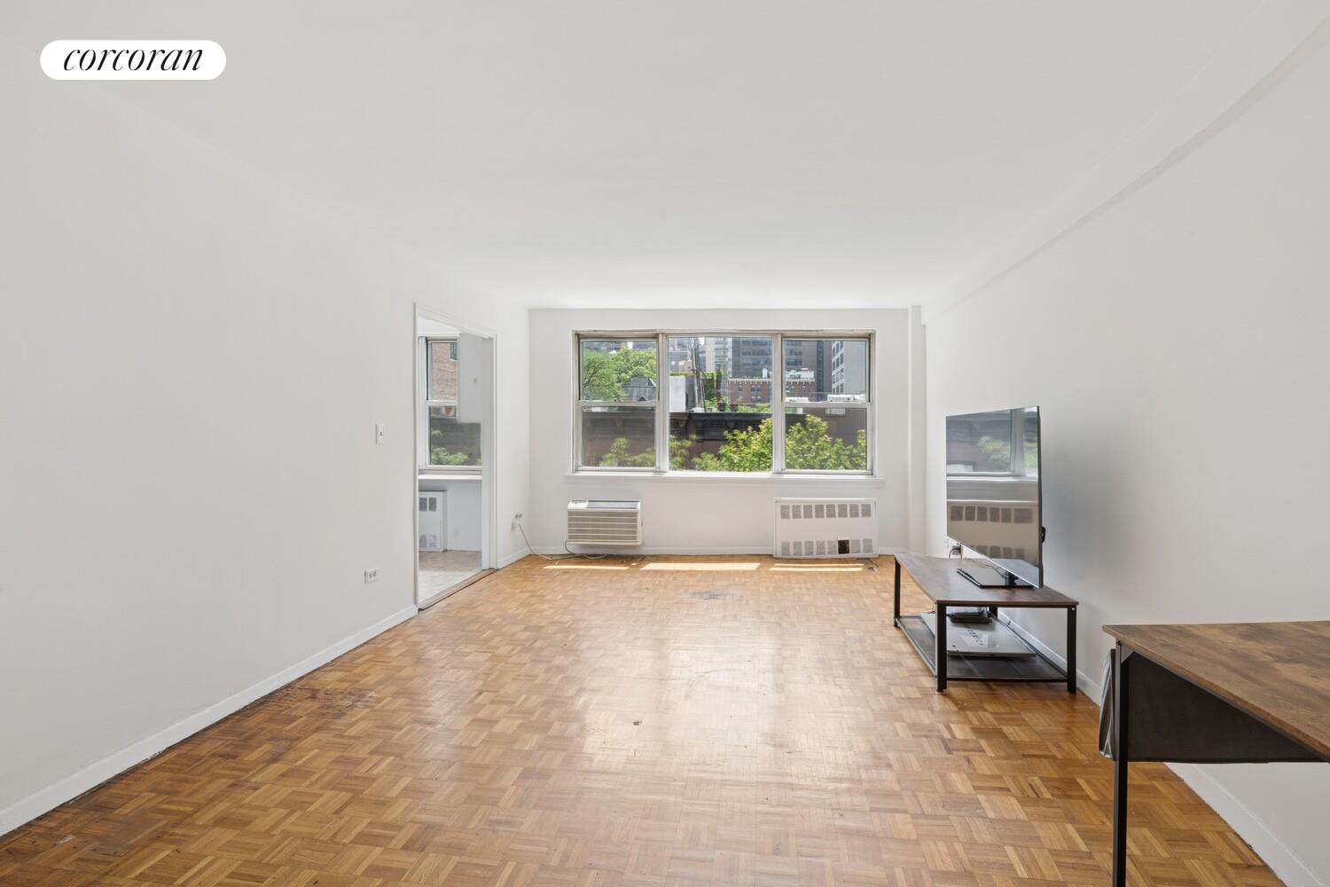 #6 photo, 221 E 50TH Street, Turtle Bay , NY 10022