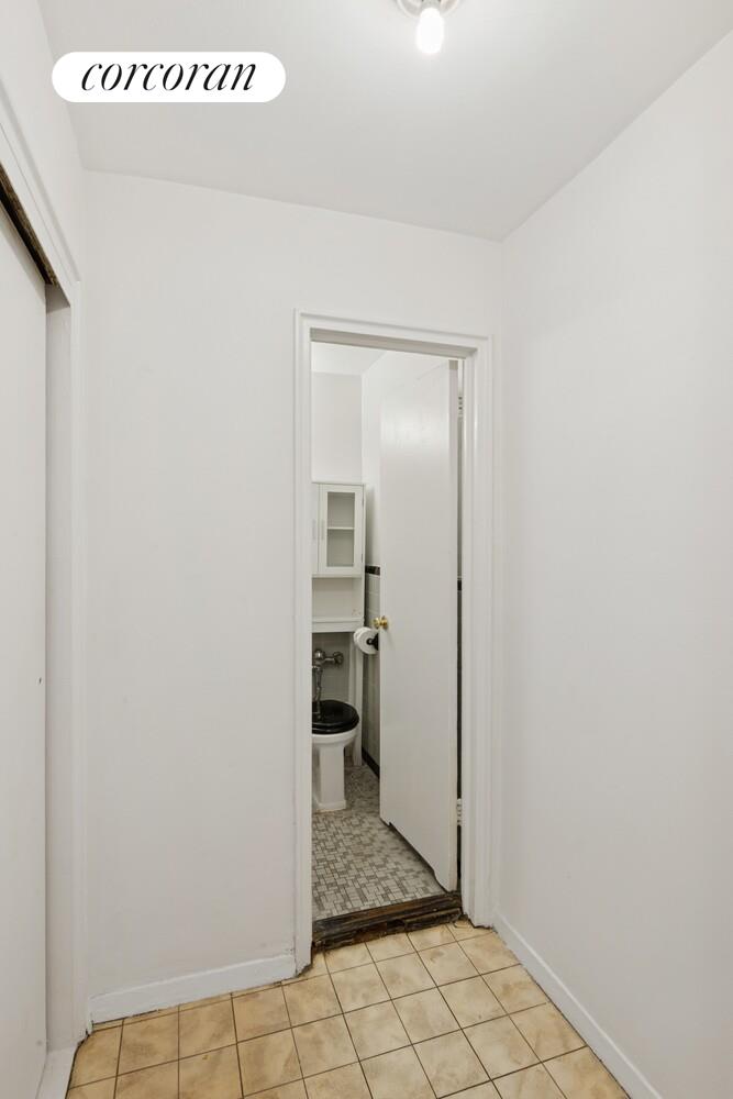 #7 photo, 221 E 50TH Street, Turtle Bay , NY 10022