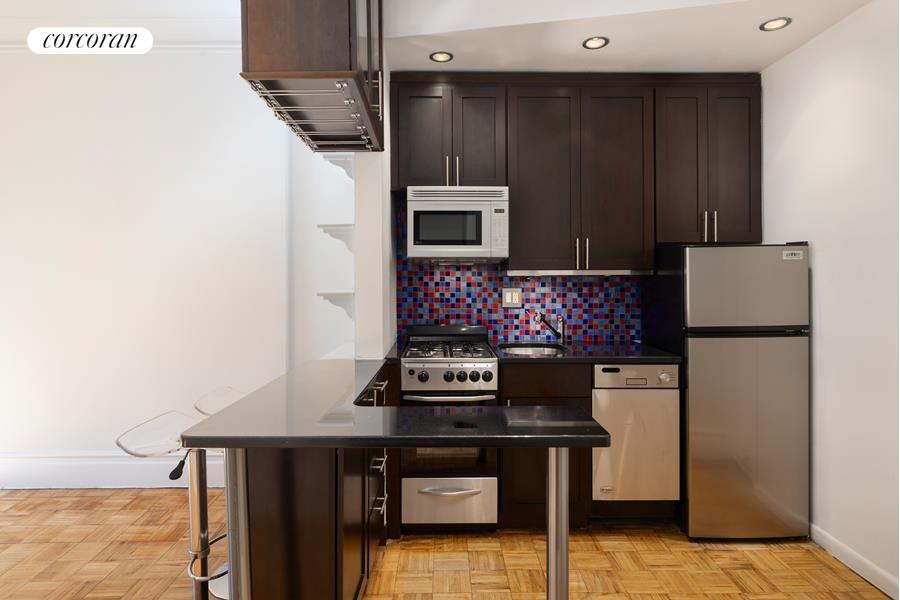 #4 photo, 161 W 76TH Street, マンハッタン Upper West Side , NY 10023
