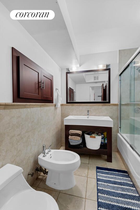 #6 photo, 240 E 46TH Street, マンハッタン Turtle Bay , NY 10017