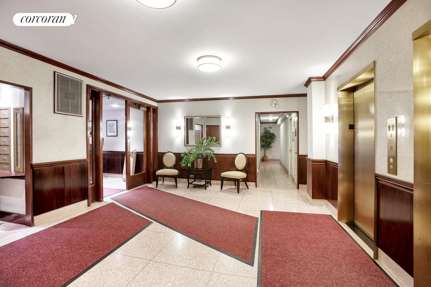 #8 photo, 240 E 46TH Street, マンハッタン Turtle Bay , NY 10017