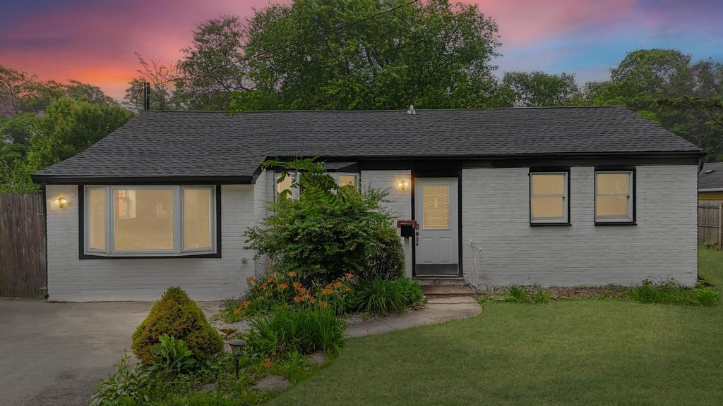 #1 photo, 1715 N Thompson Drive, سوفولك Bay Shore , NY 11706