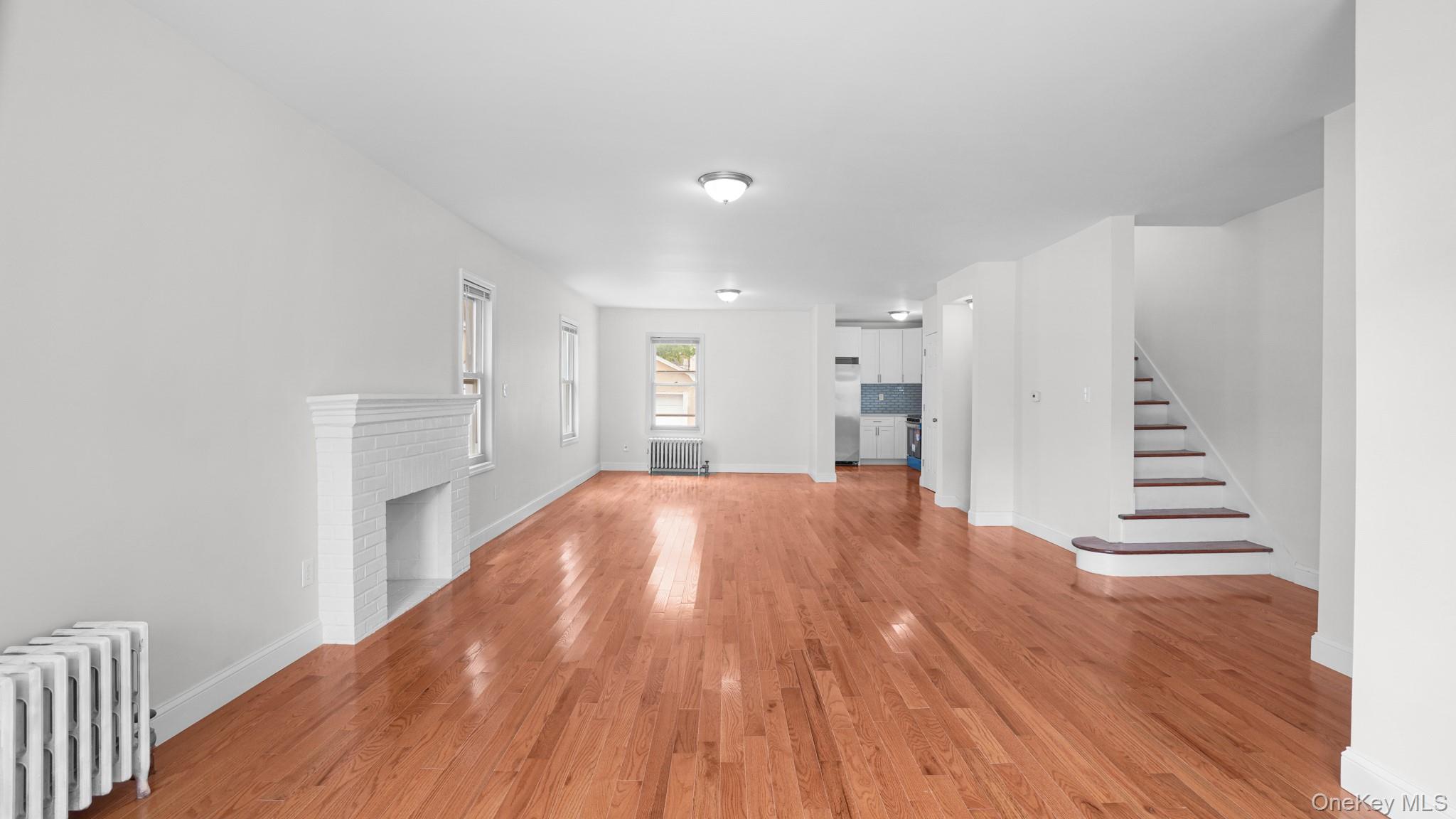 #6 photo, 241-10 86th Avenue, 皇后區 Bellerose , NY 11426