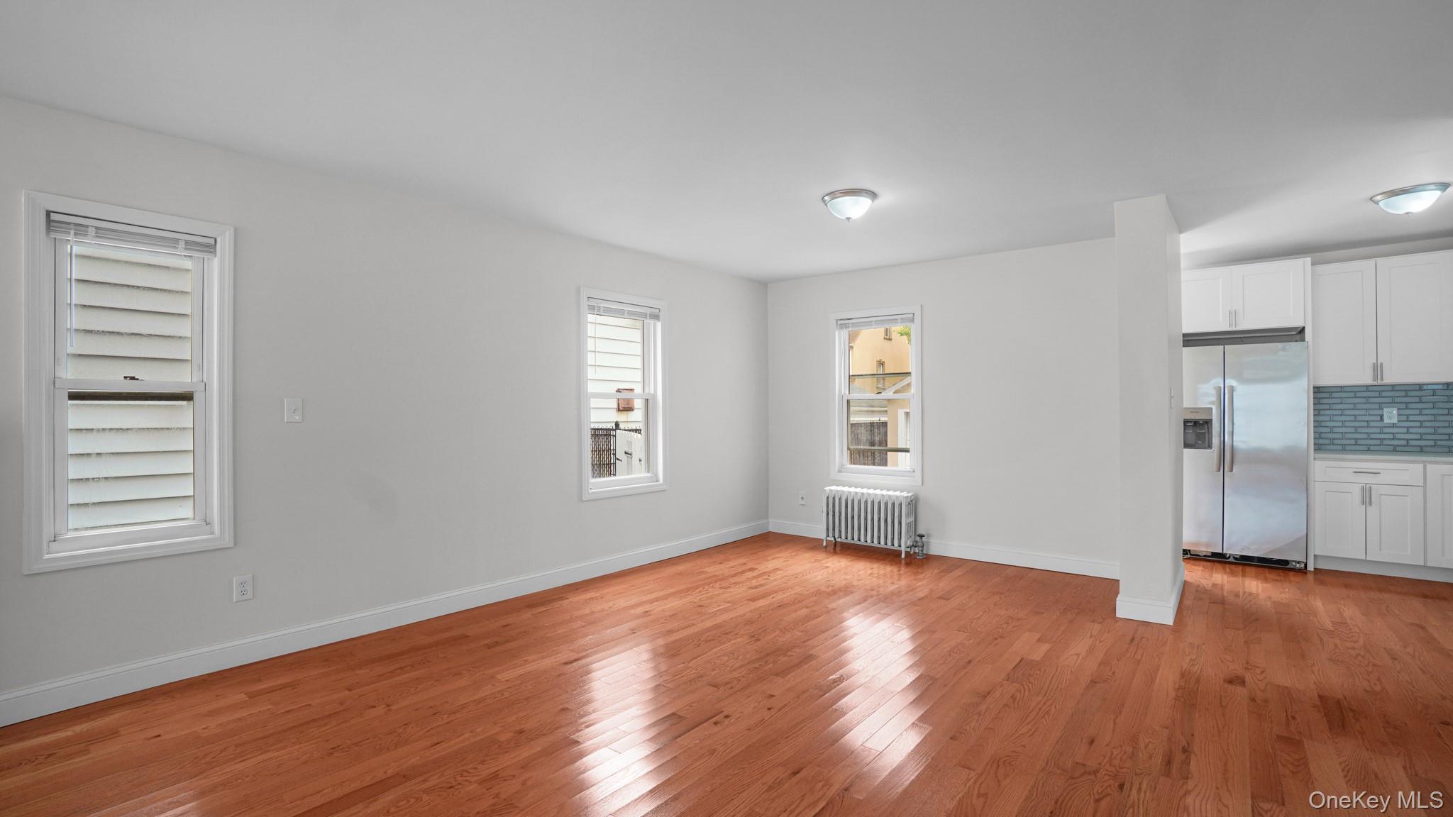 #9 photo, 241-10 86th Avenue, 皇后區 Bellerose , NY 11426