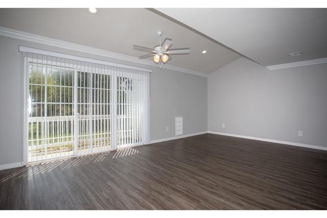 #4 photo, 56 Overlook Drive, サフォーク郡 Farmingville , NY 11738