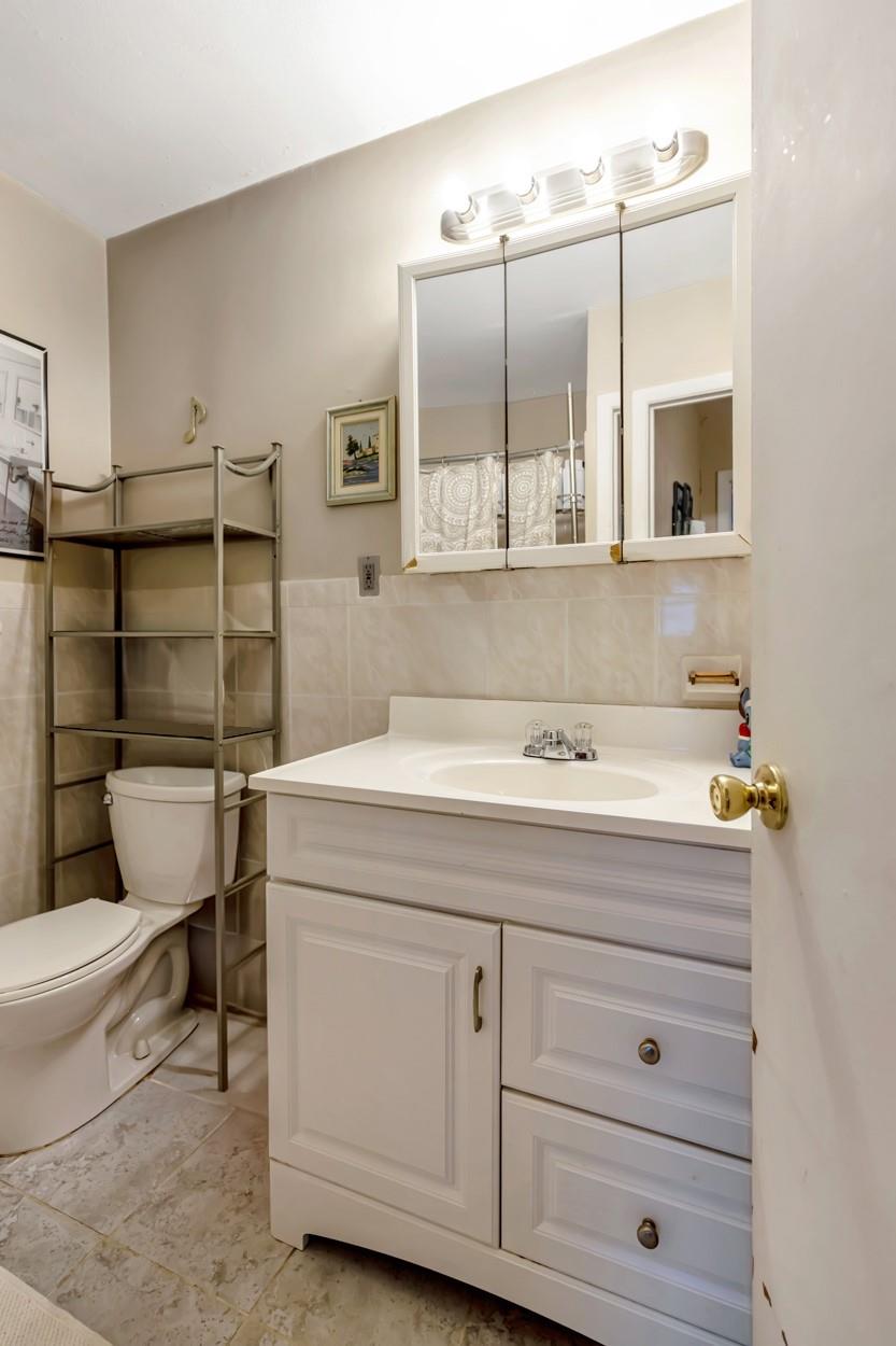 #16 photo, 200-06 39th Avenue, كوينز Bayside , NY 11361