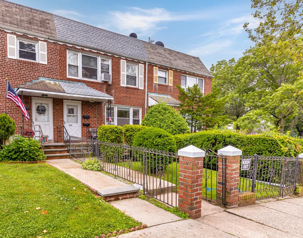 #2 photo, 200-06 39th Avenue, كوينز Bayside , NY 11361