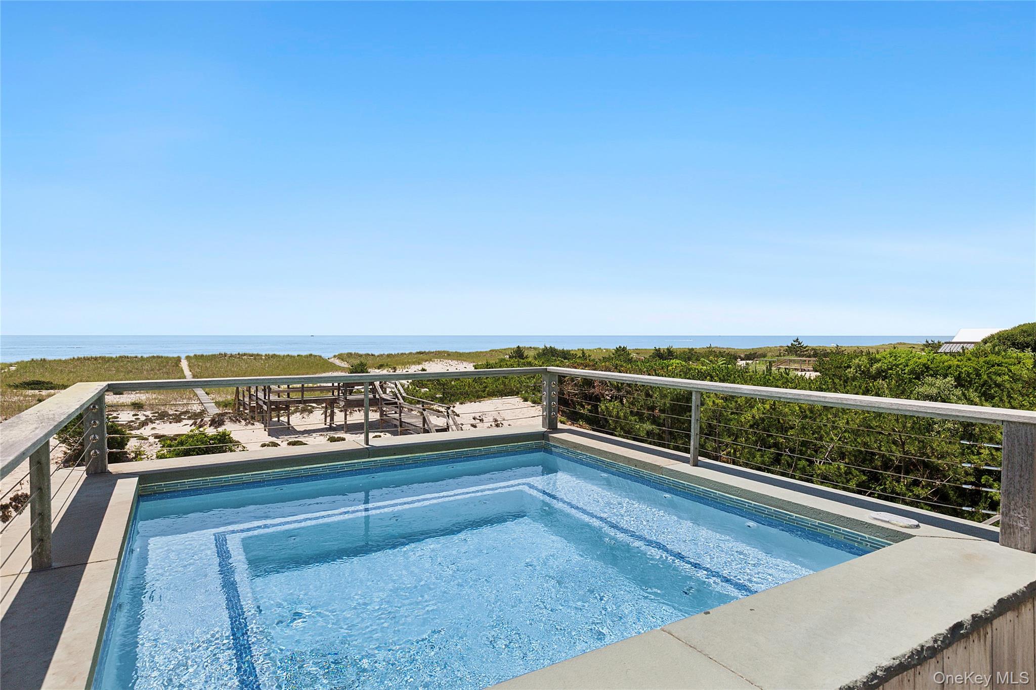 #13 photo, 217 Dune Road, サフォーク郡 Westhampton Beach , NY 11978