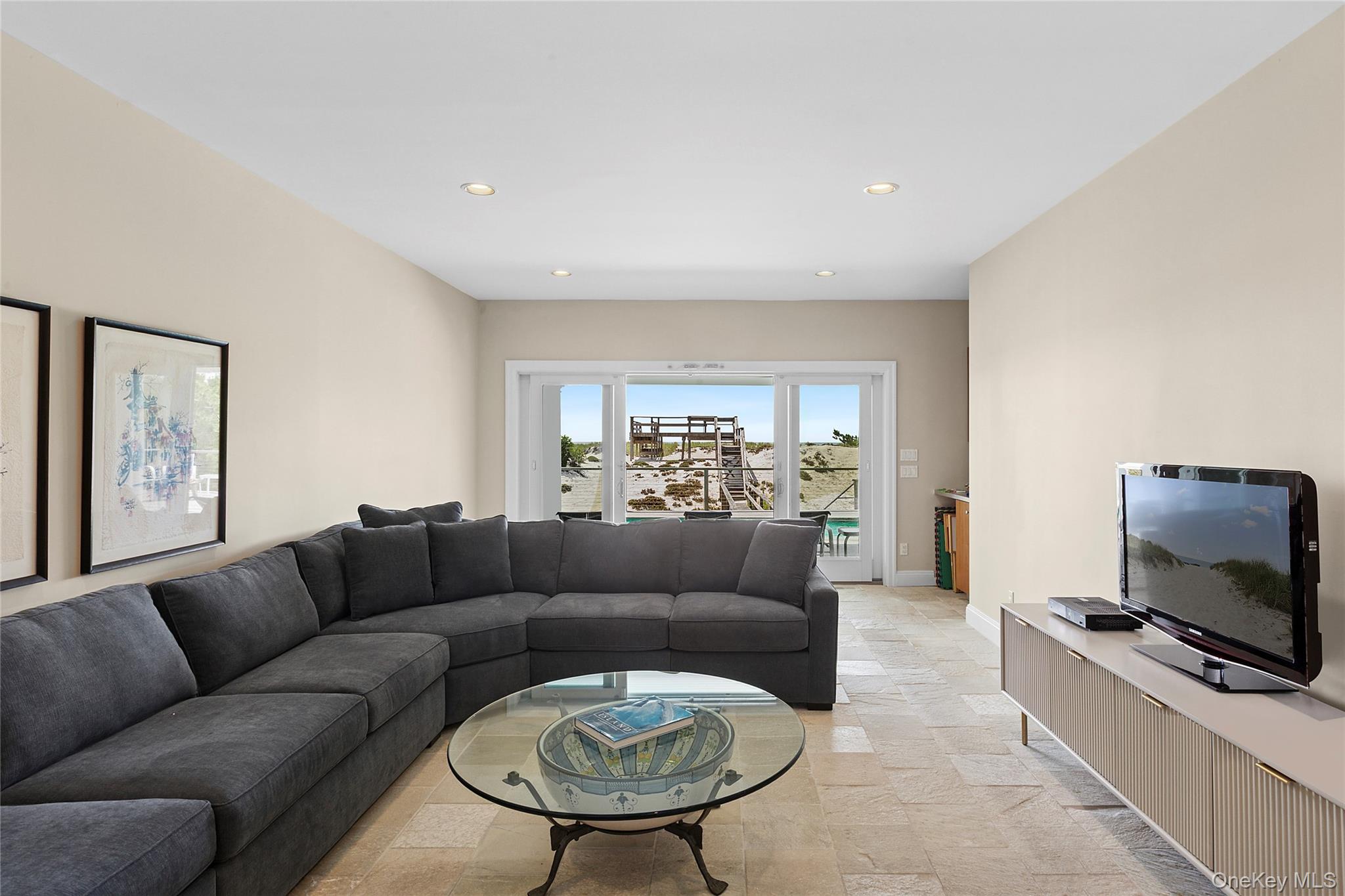 #15 photo, 217 Dune Road, サフォーク郡 Westhampton Beach , NY 11978