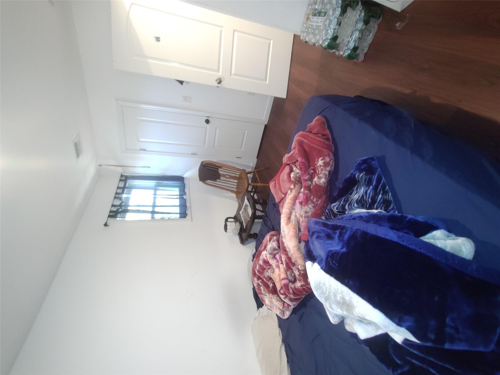 #12 photo, 2167A Great Neck Road, 東長島 Copiague , NY 11726