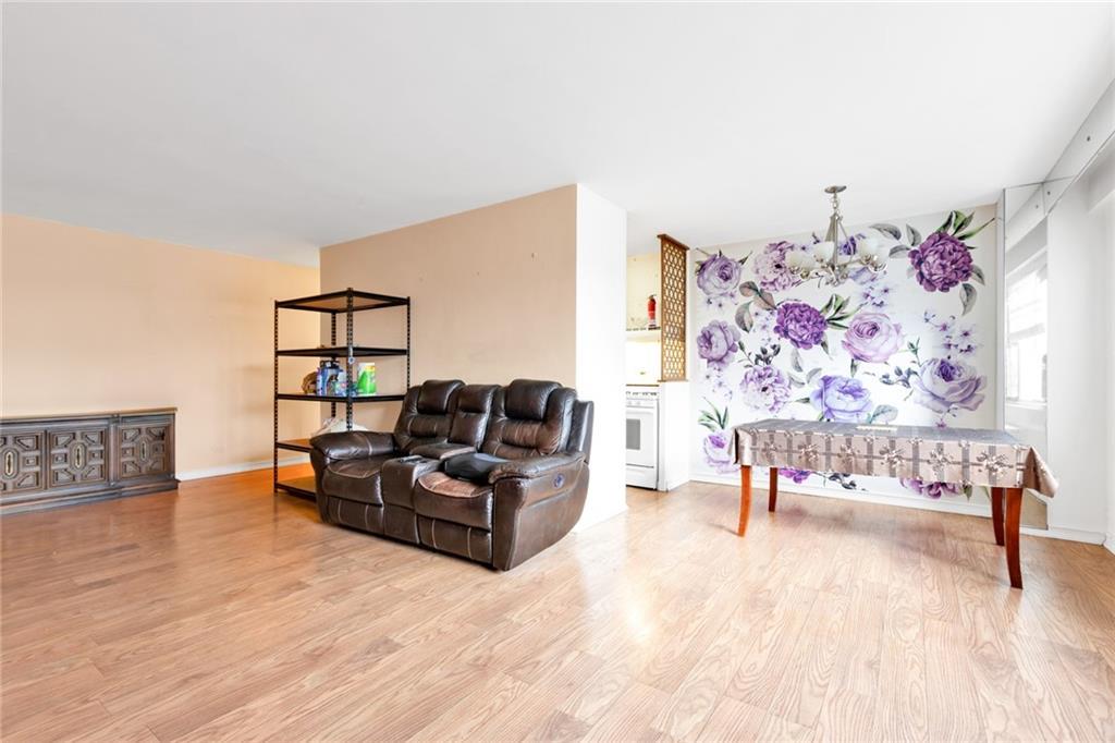 #4 photo, 2940 W 5th Street, ブルックリン区 Brooklyn , NY 11224