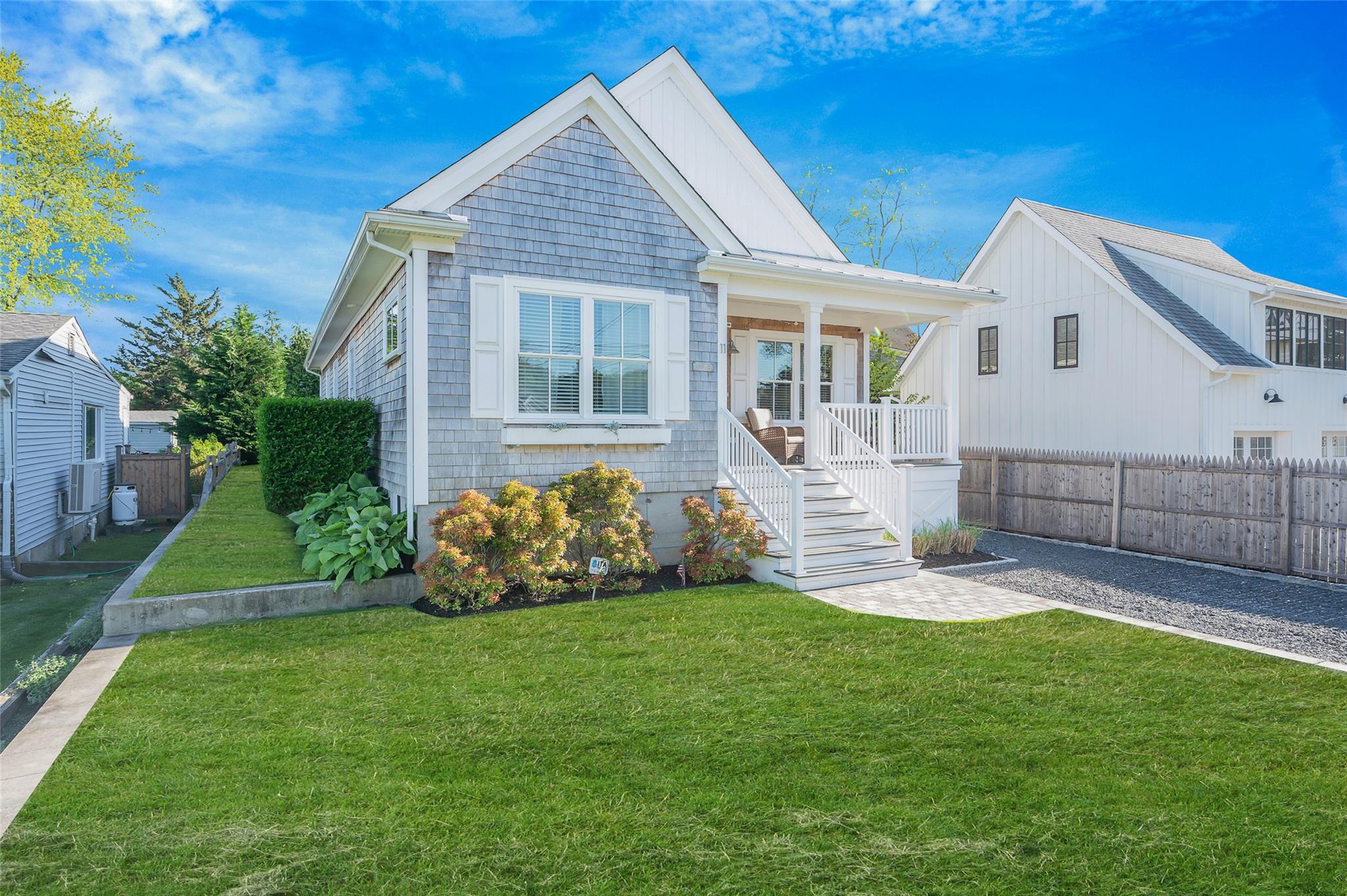#1 photo, 11 Willow Street, 東長島 Aquebogue , NY 11901