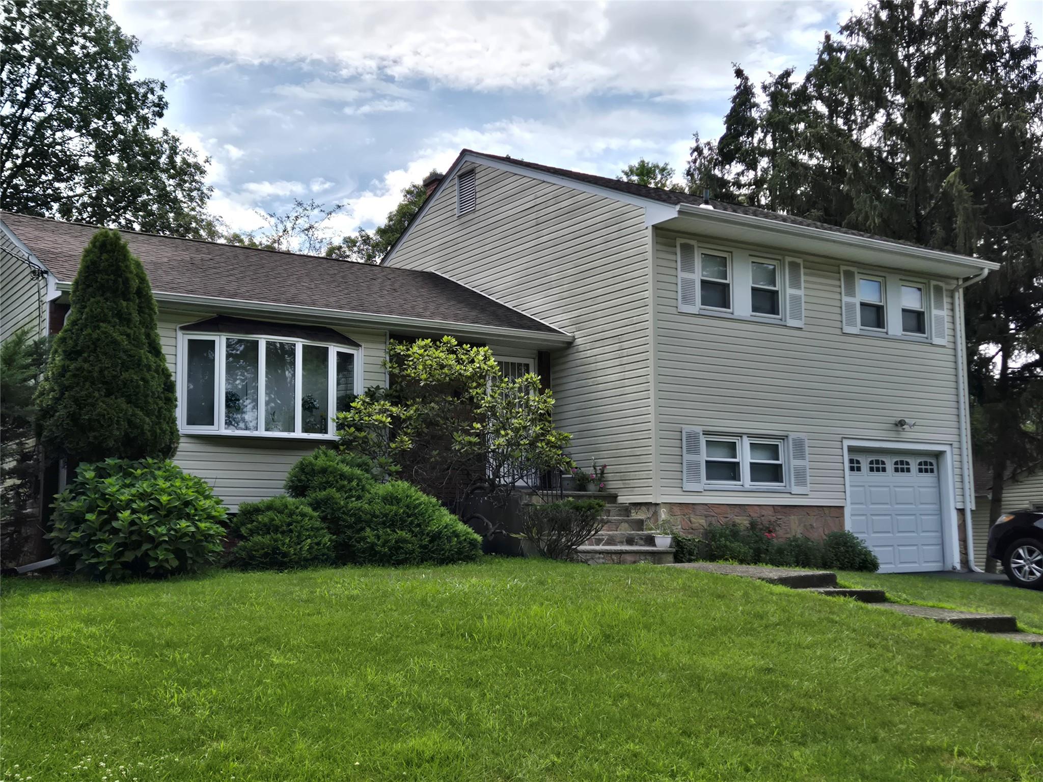 #1 photo, 24 Trinity Avenue, Hillcrest , NY 10977