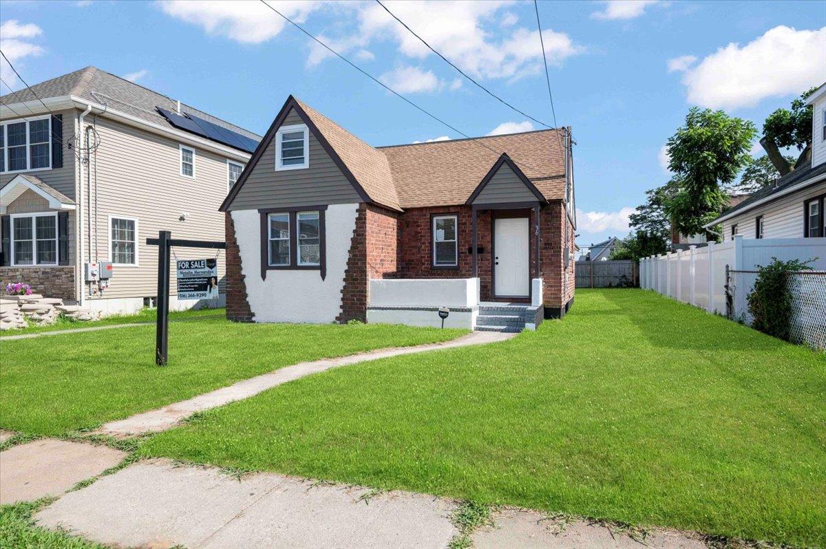 #1 photo, 36 Underhill Avenue, 長島 Roosevelt , NY 11575