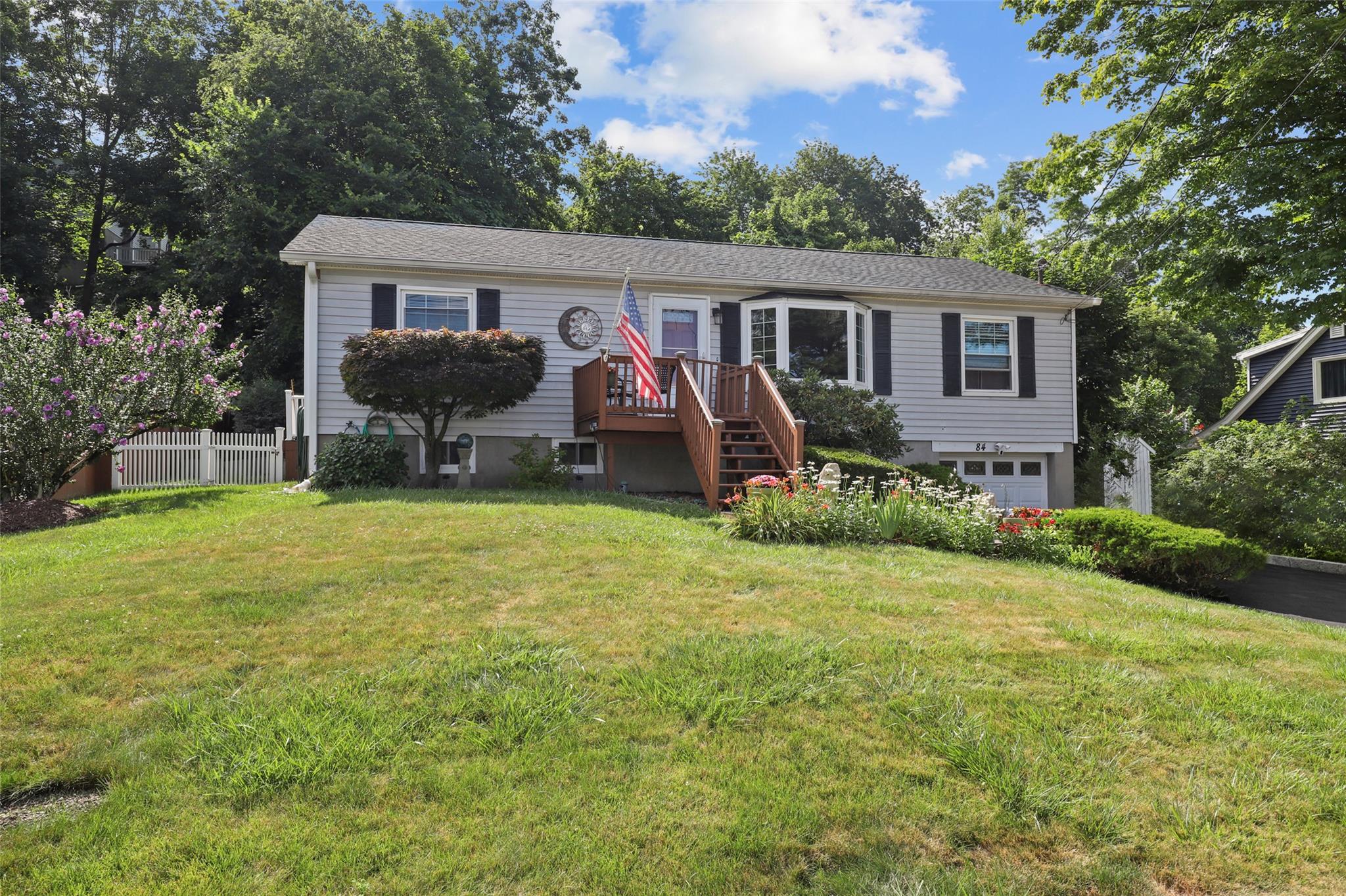 #1 photo, 84 Entrance Way, 紐約州 Mahopac , NY 10541