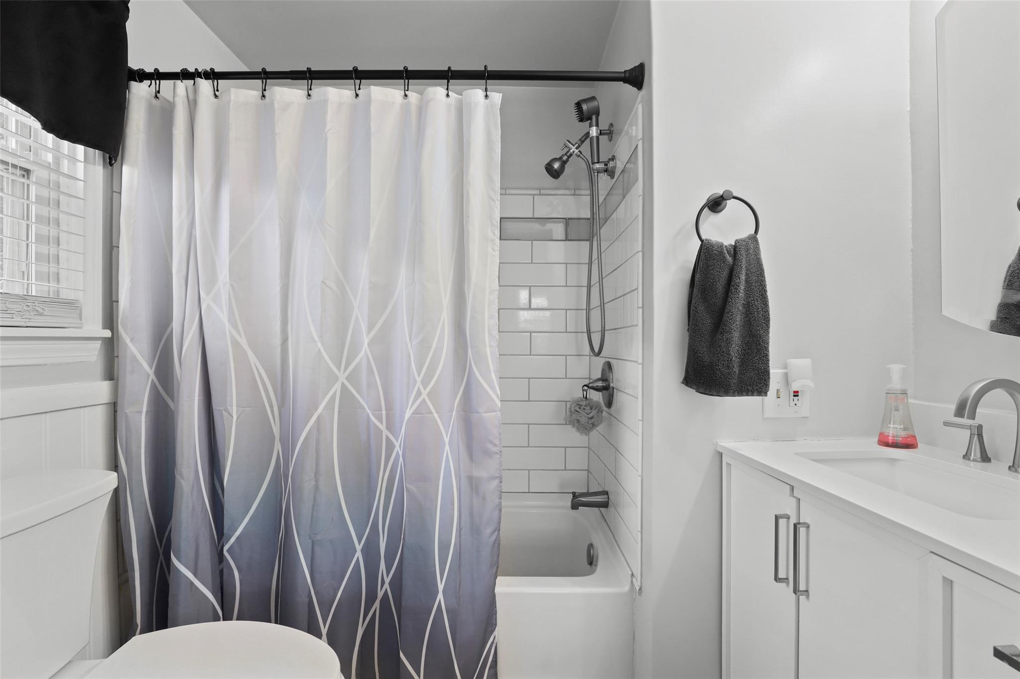 #11 photo, 84 Entrance Way, 纽约州 Mahopac , NY 10541