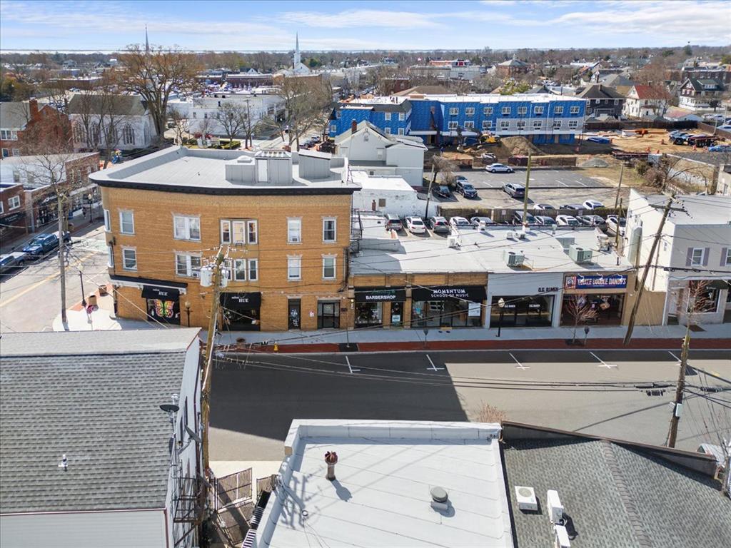 #13 photo, 240 Deer Park Avenue, Babylon , NY 11702